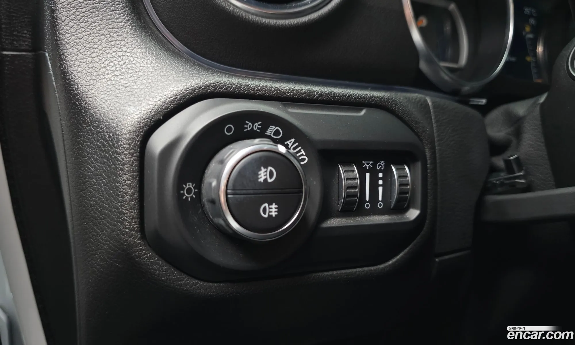 Jeep Wrangler 2021 — 24