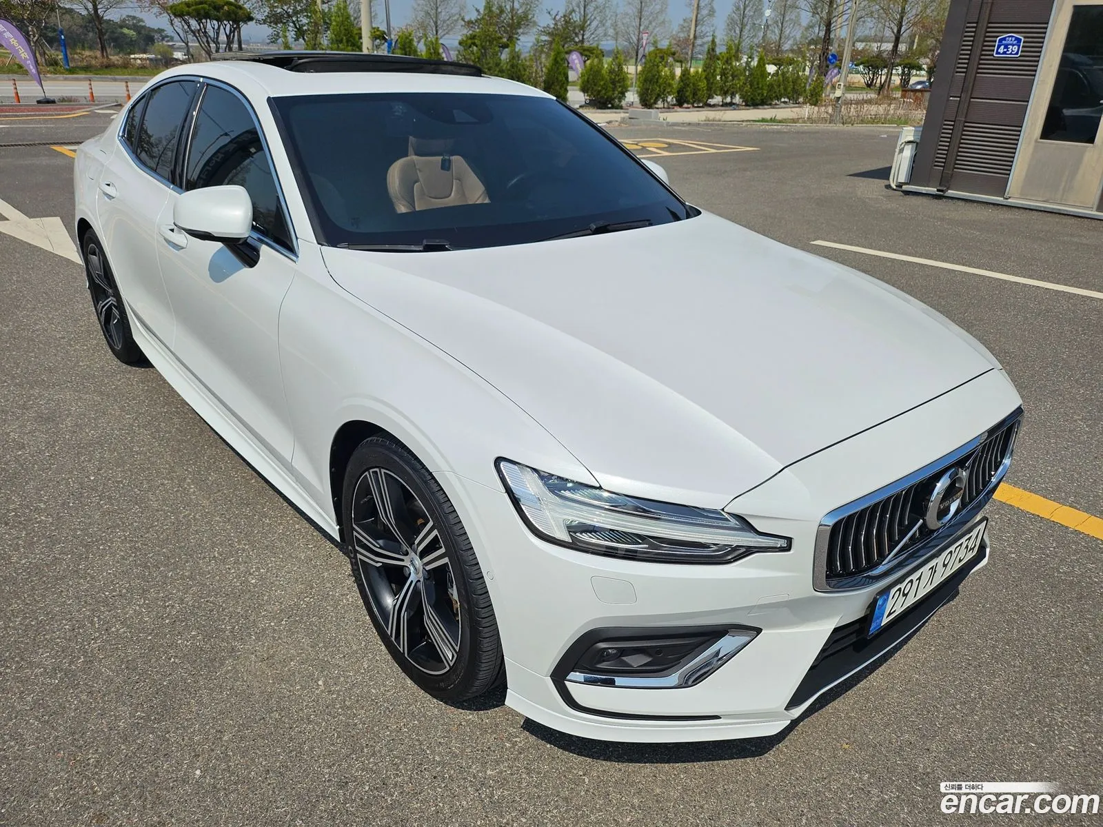 Volvo S60 2020 — 10