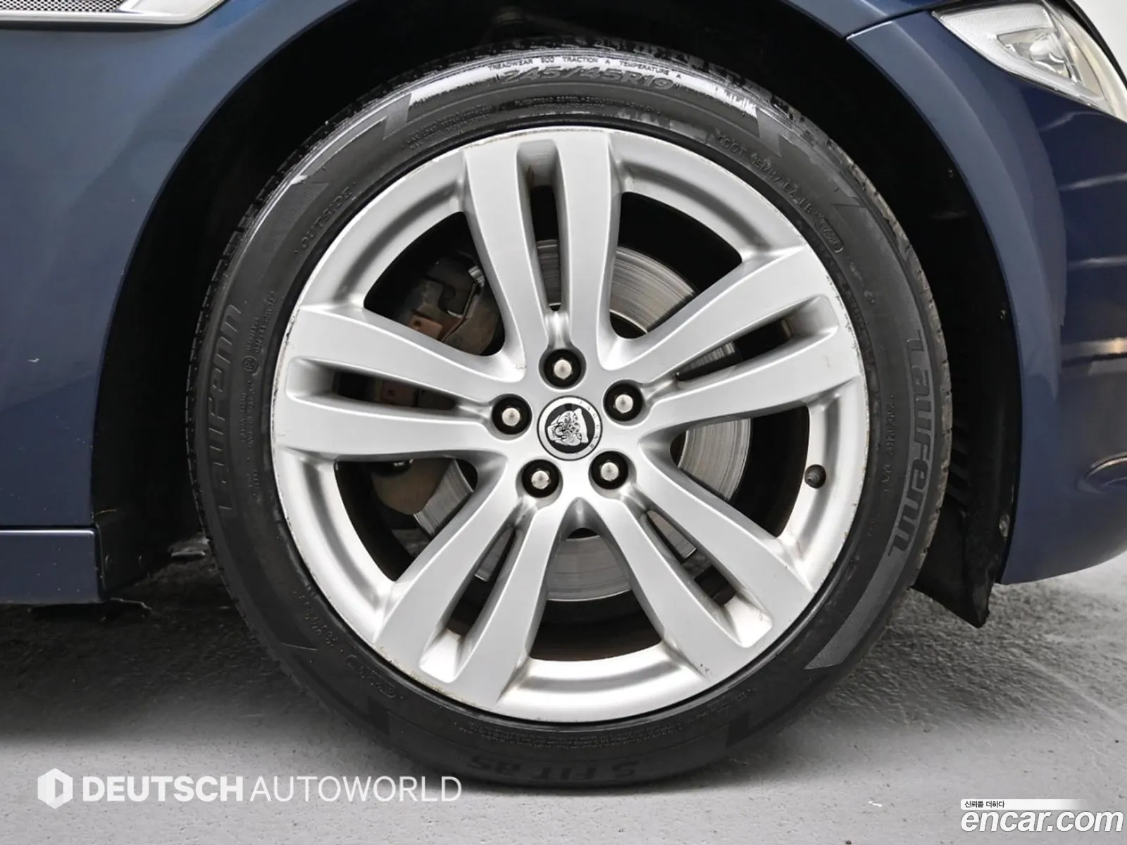 Jaguar XJ 2013 — 18