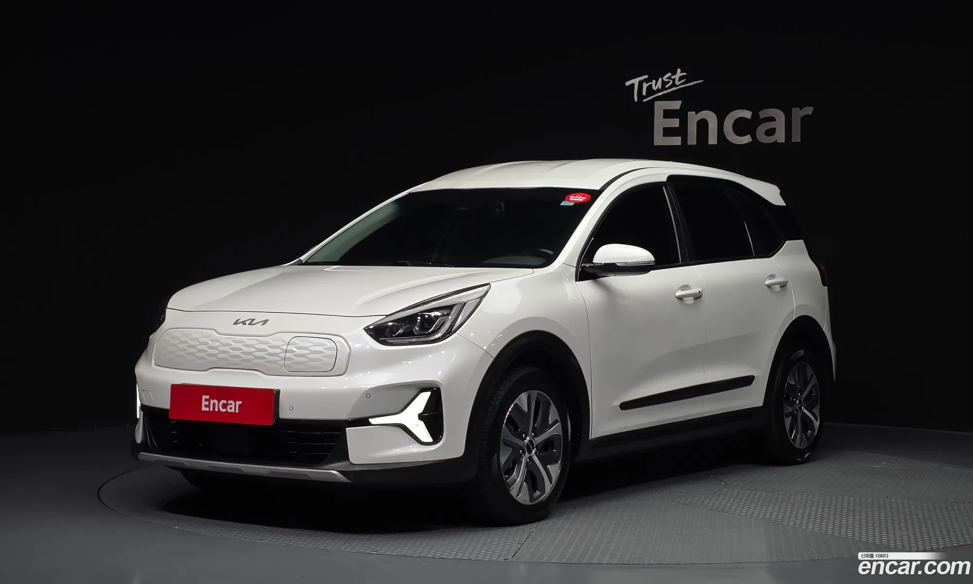 Kia Niro Plus 2022 — 3