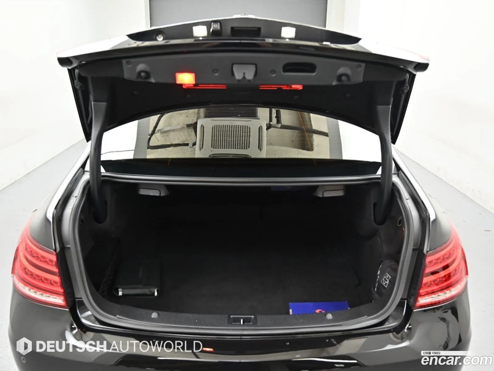 Mercedes-Benz E-Class W212 2014 — 18