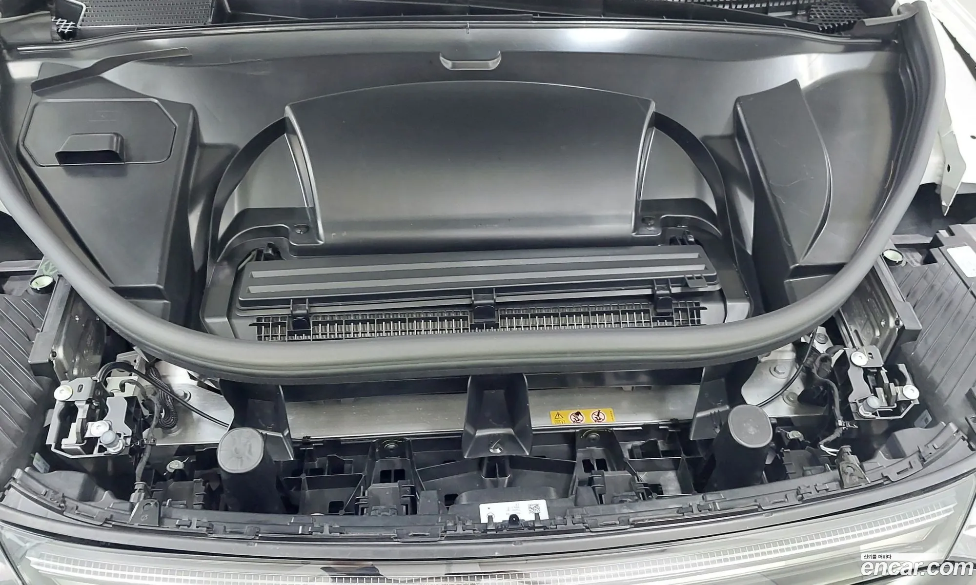 Mercedes-Benz EQE SUV X294 2023 — 4