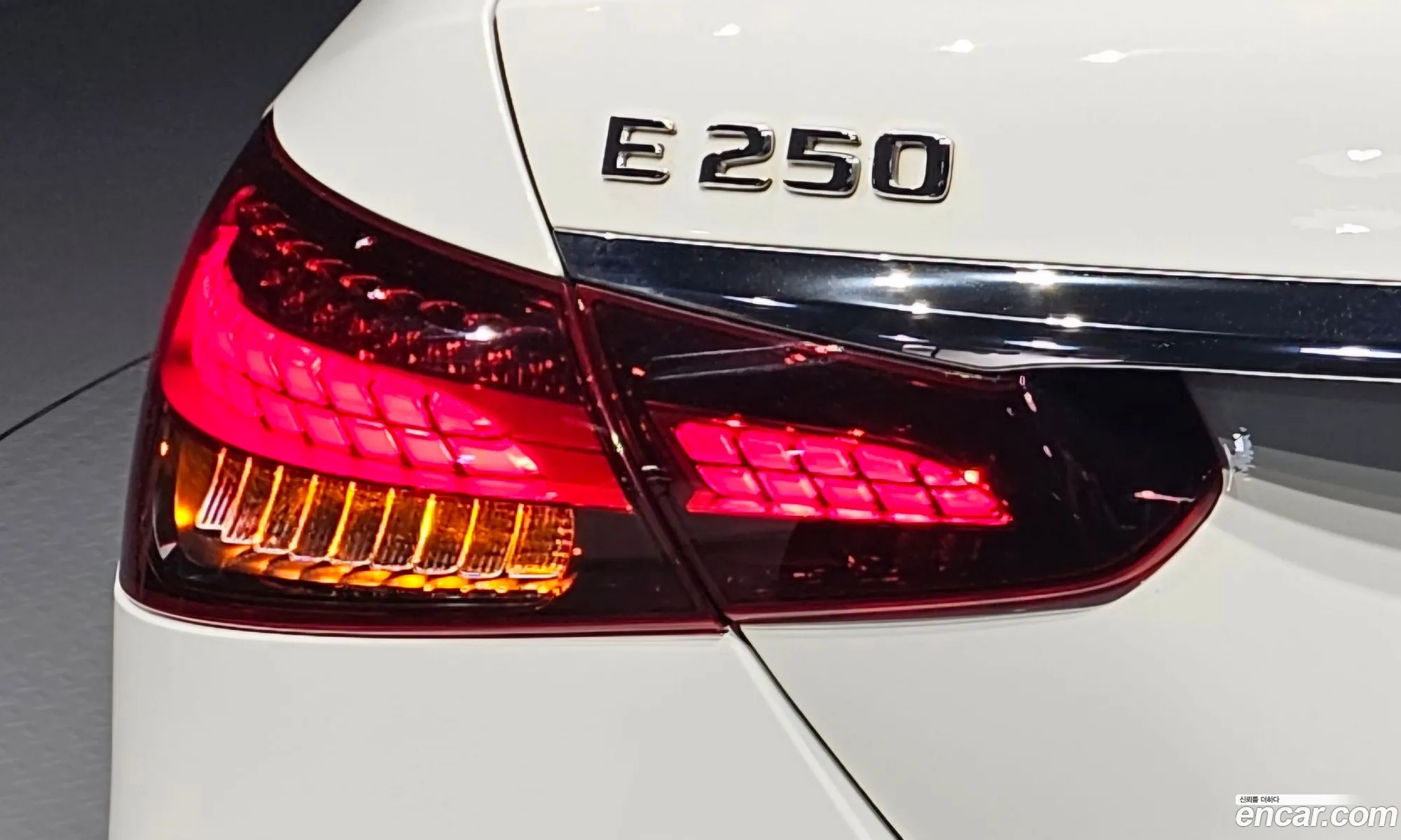 Mercedes-Benz E-Class W213 2022 — 22