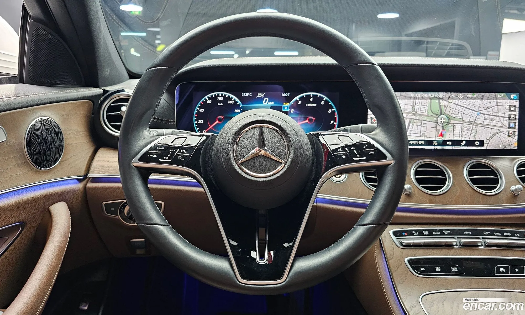 Mercedes-Benz E-Class W213 2022 — 29
