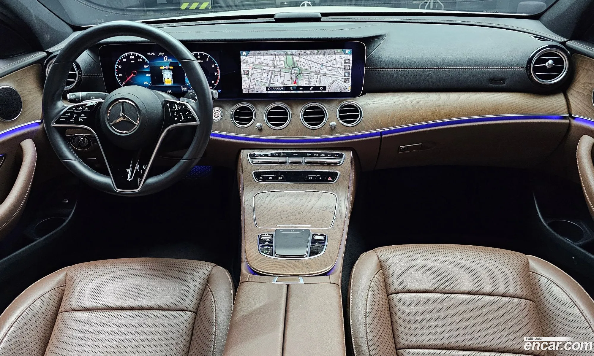 Mercedes-Benz E-Class W213 2022 — 32