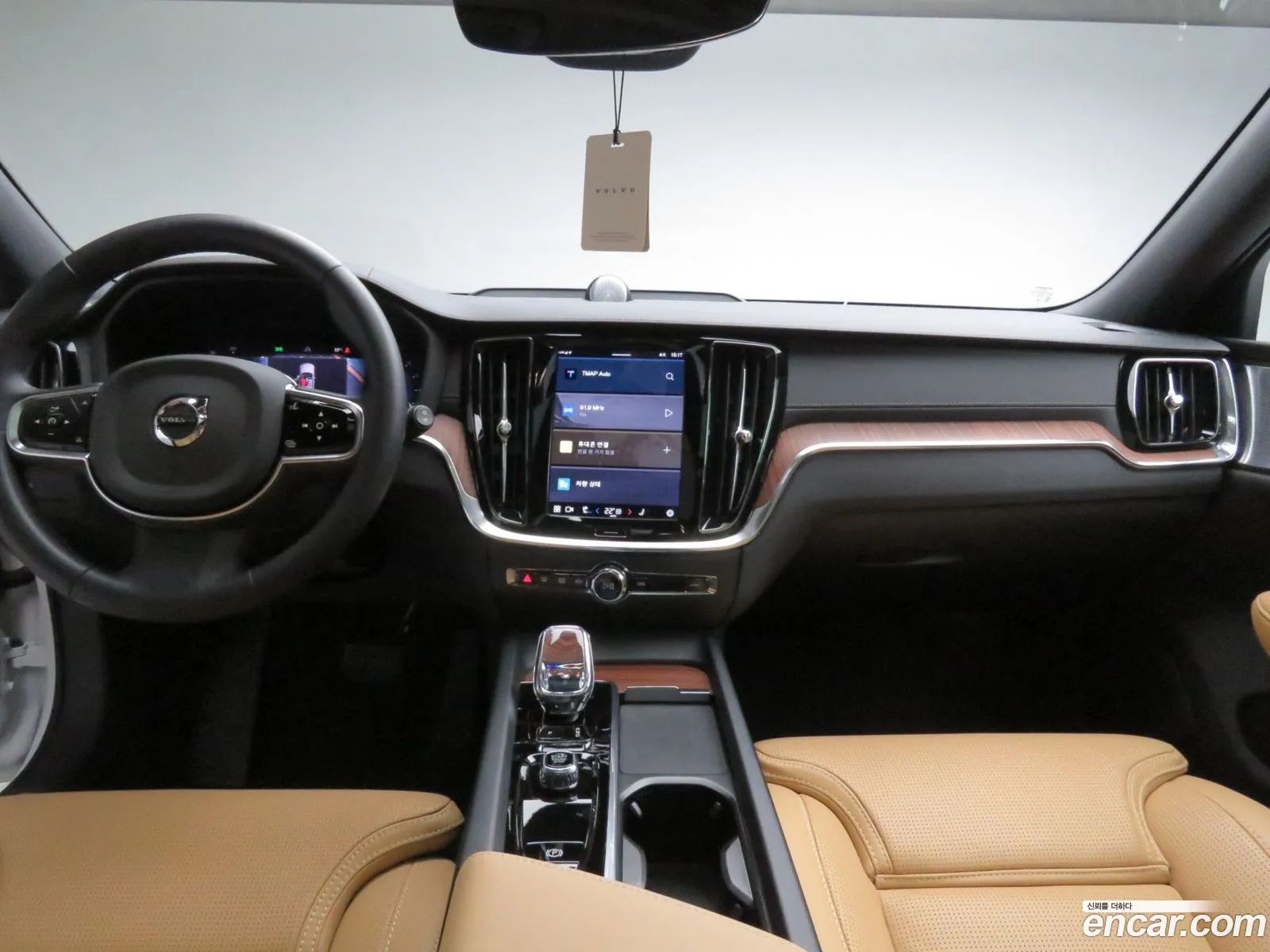 Volvo V60 Cross Country 2025 — 3