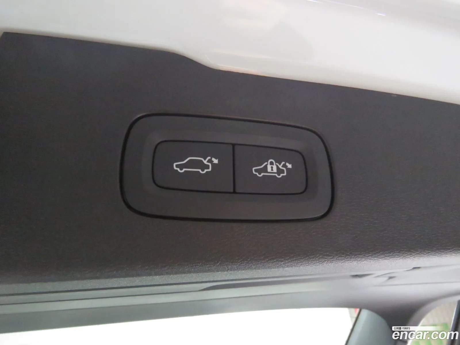 Volvo V60 Cross Country 2025 — 19