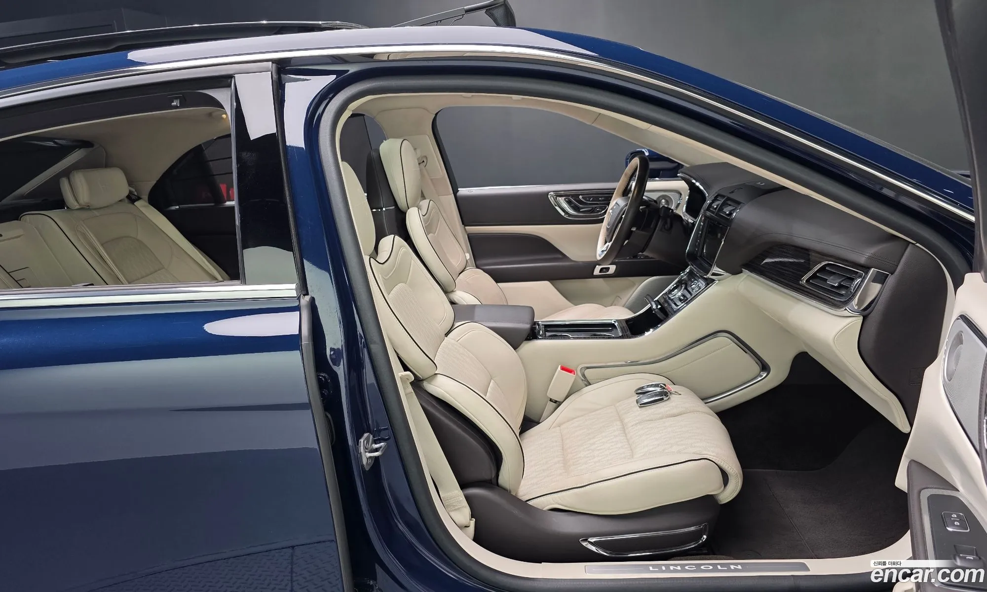 Lincoln Continental 10th Gen 2019 — 3