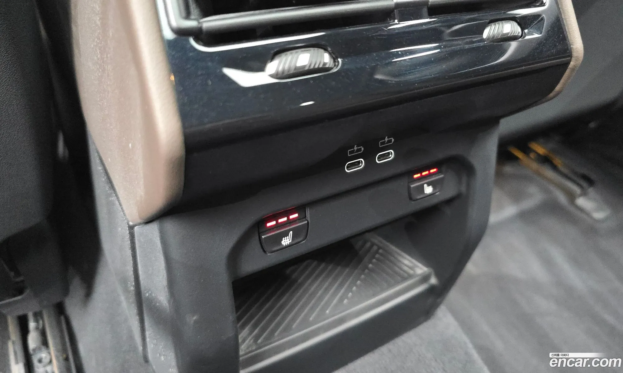 BMW 5 Series 2025 — 32