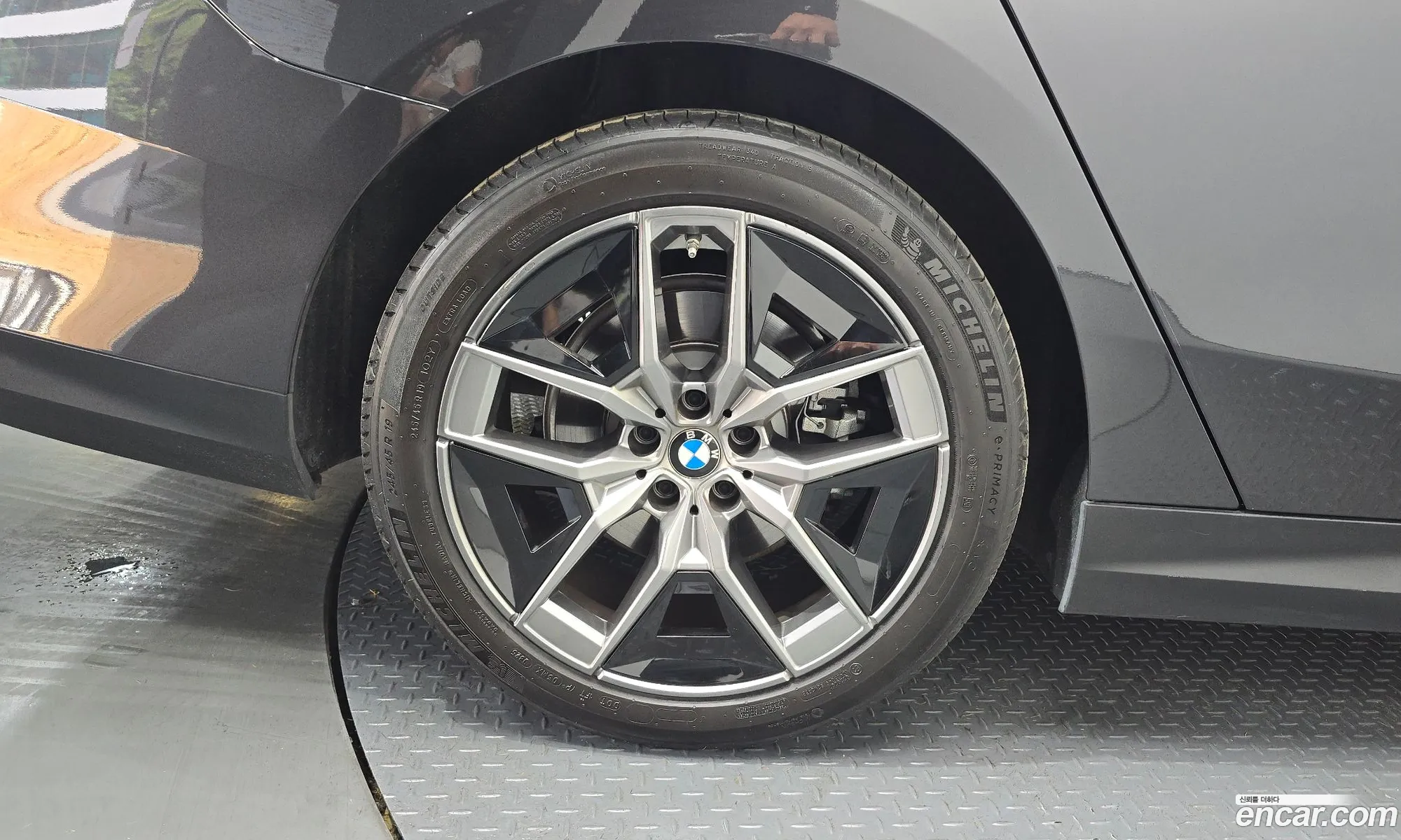 BMW 5 Series 2025 — 5