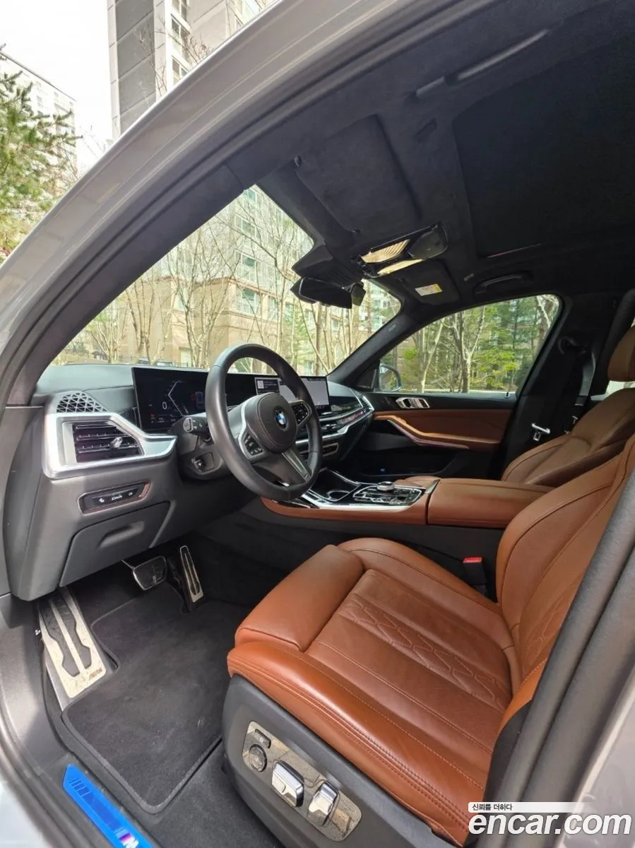 BMW X7 2023 — 16