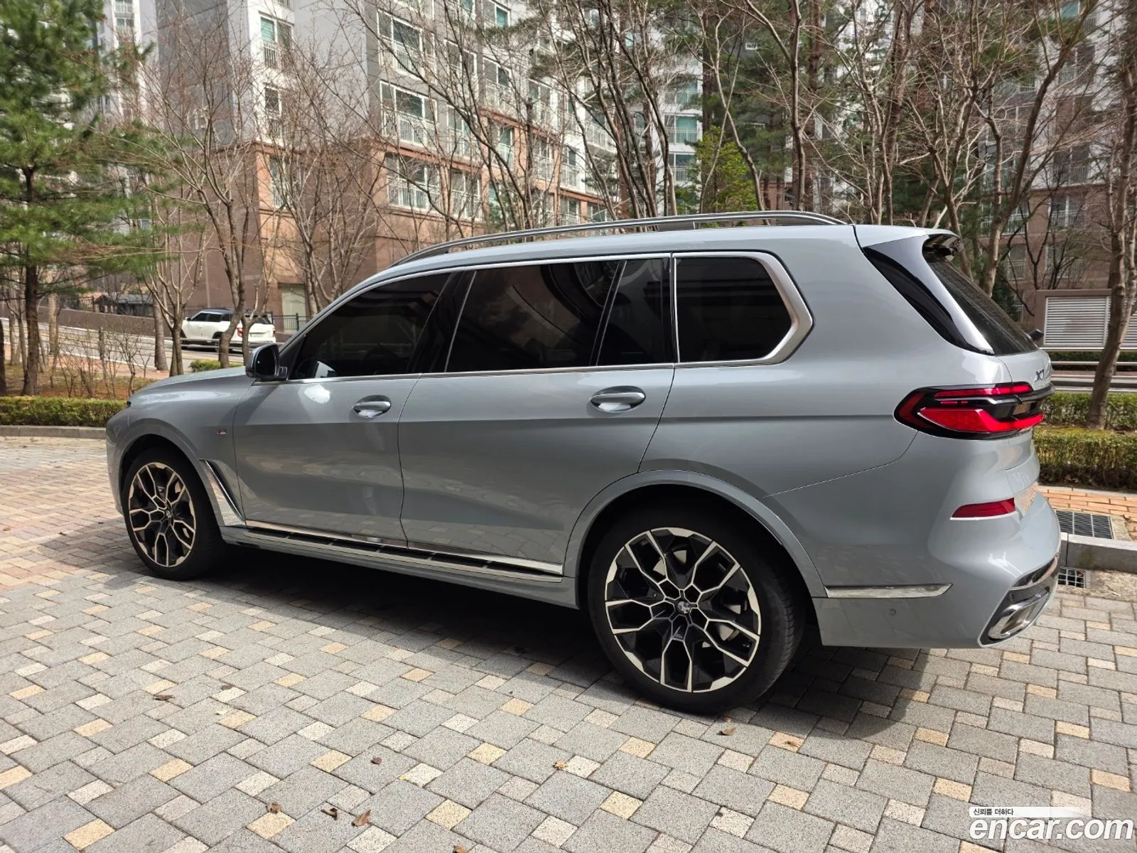 BMW X7 2023 — 9