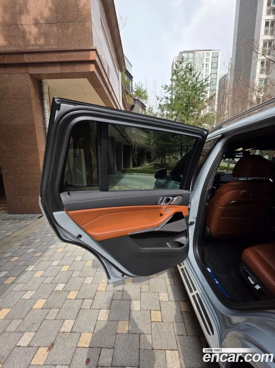 BMW X7 2023 — 6