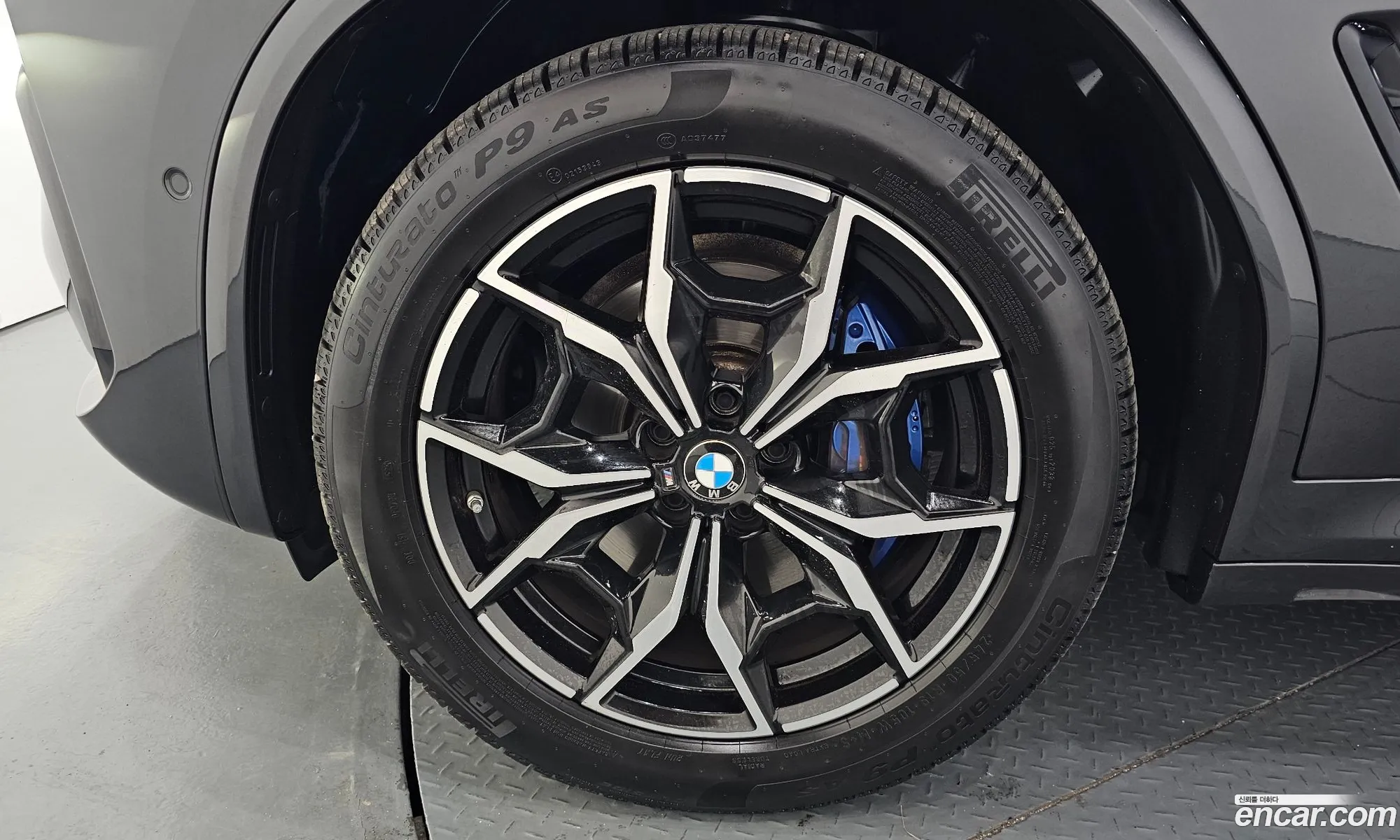 BMW X4 2022 — 32