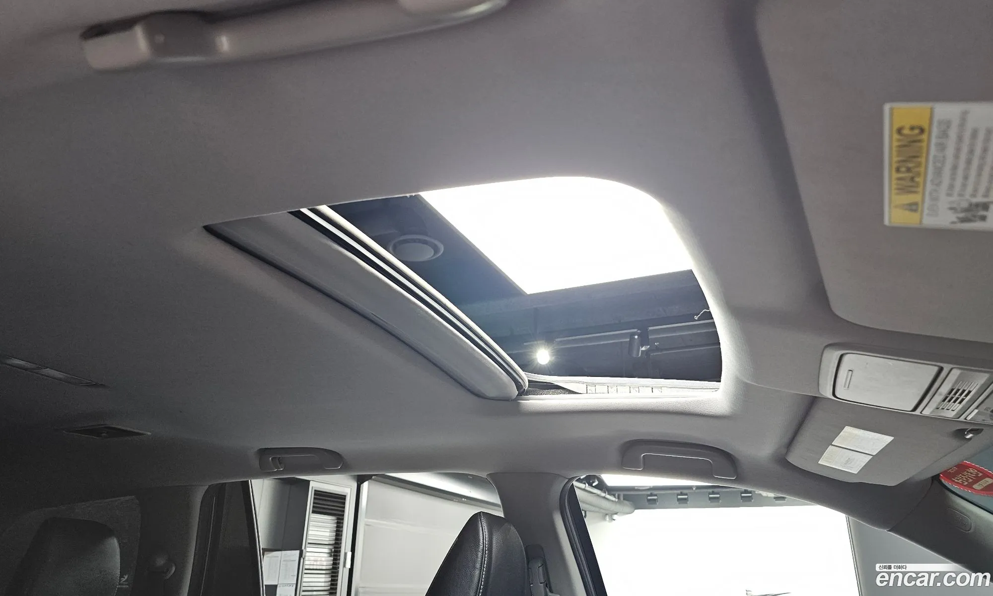 Honda Pilot 2018 5FNYF6850JB200484 — 24