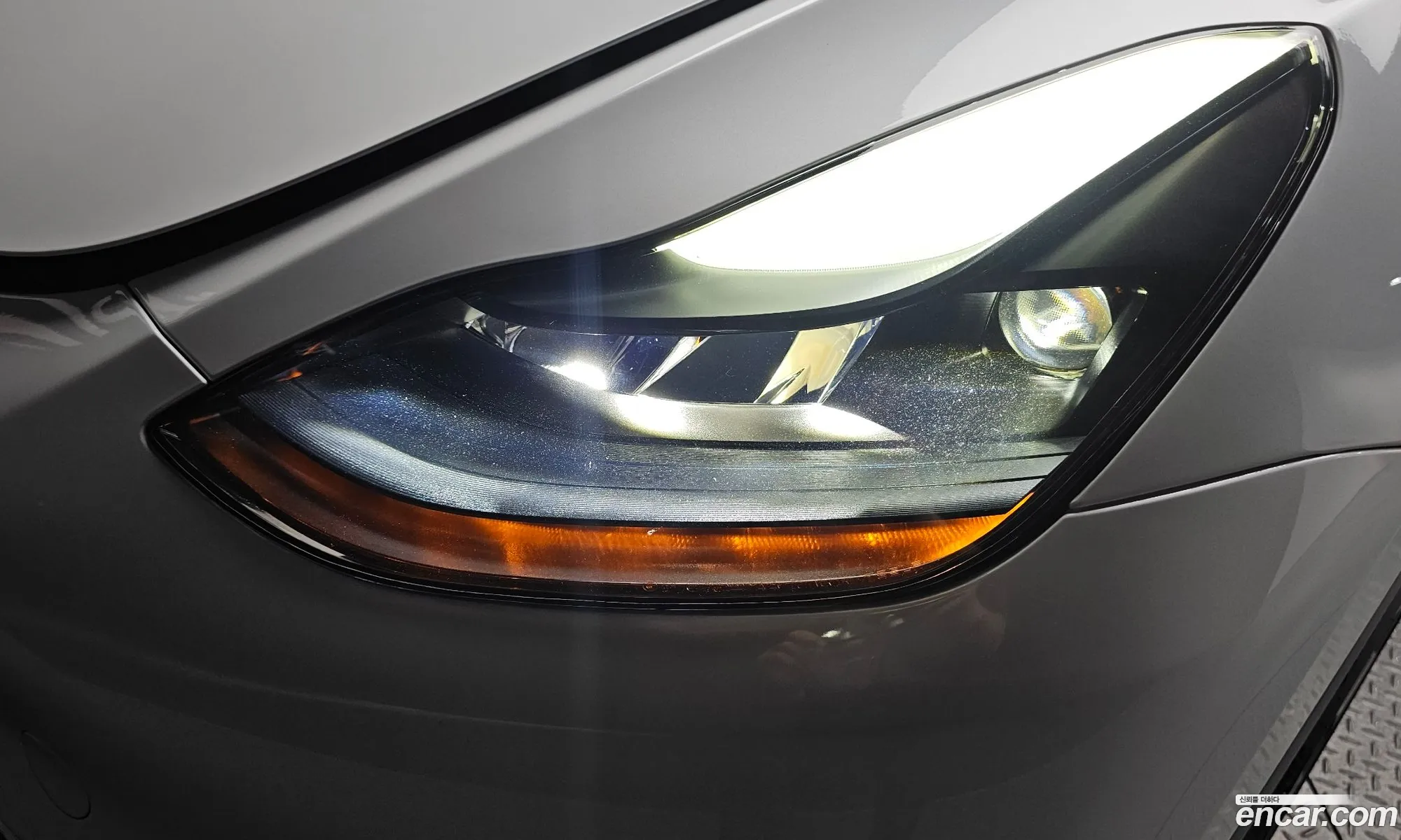 Tesla Model Y 2024 — 8