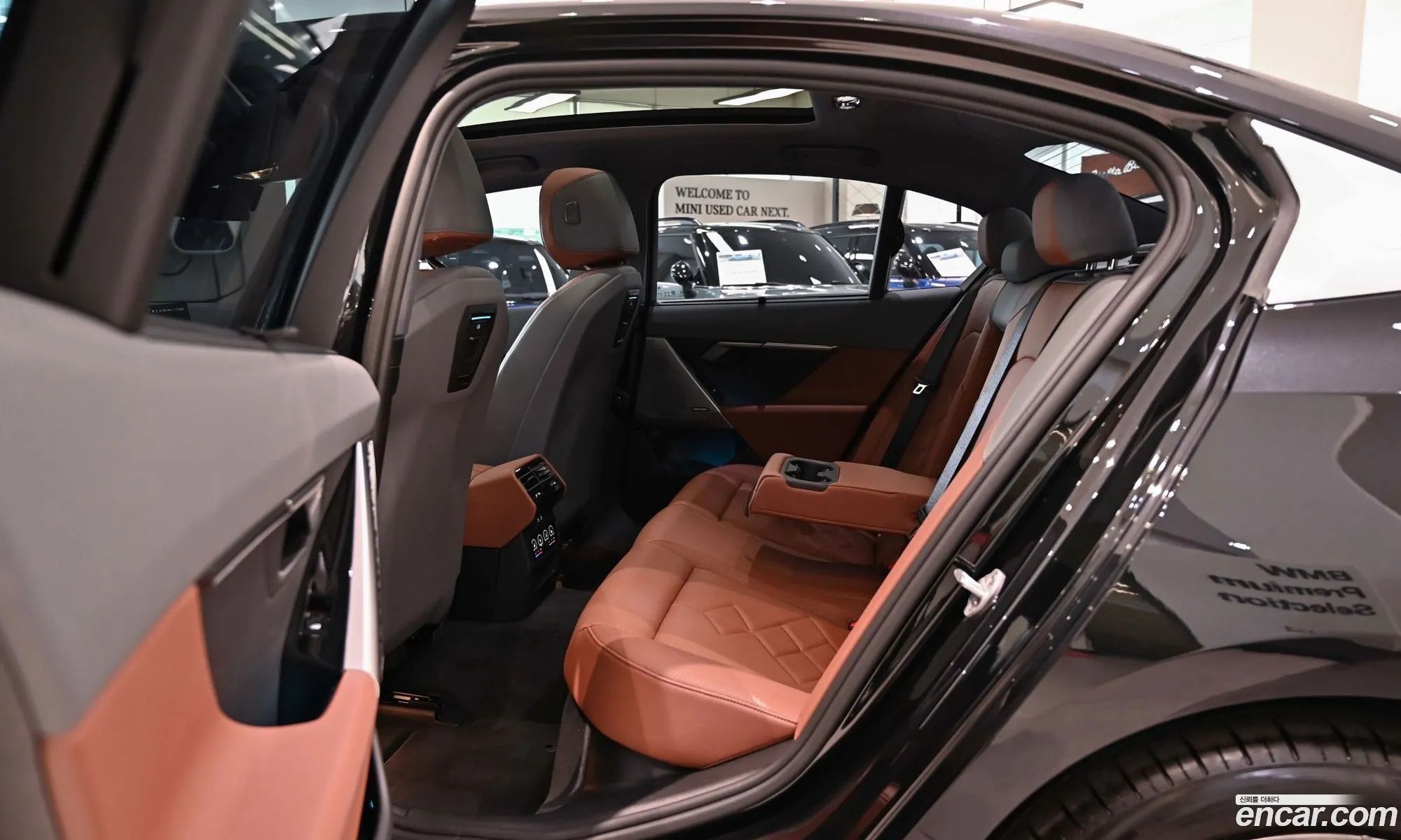 BMW 5 Series 2025 — 11