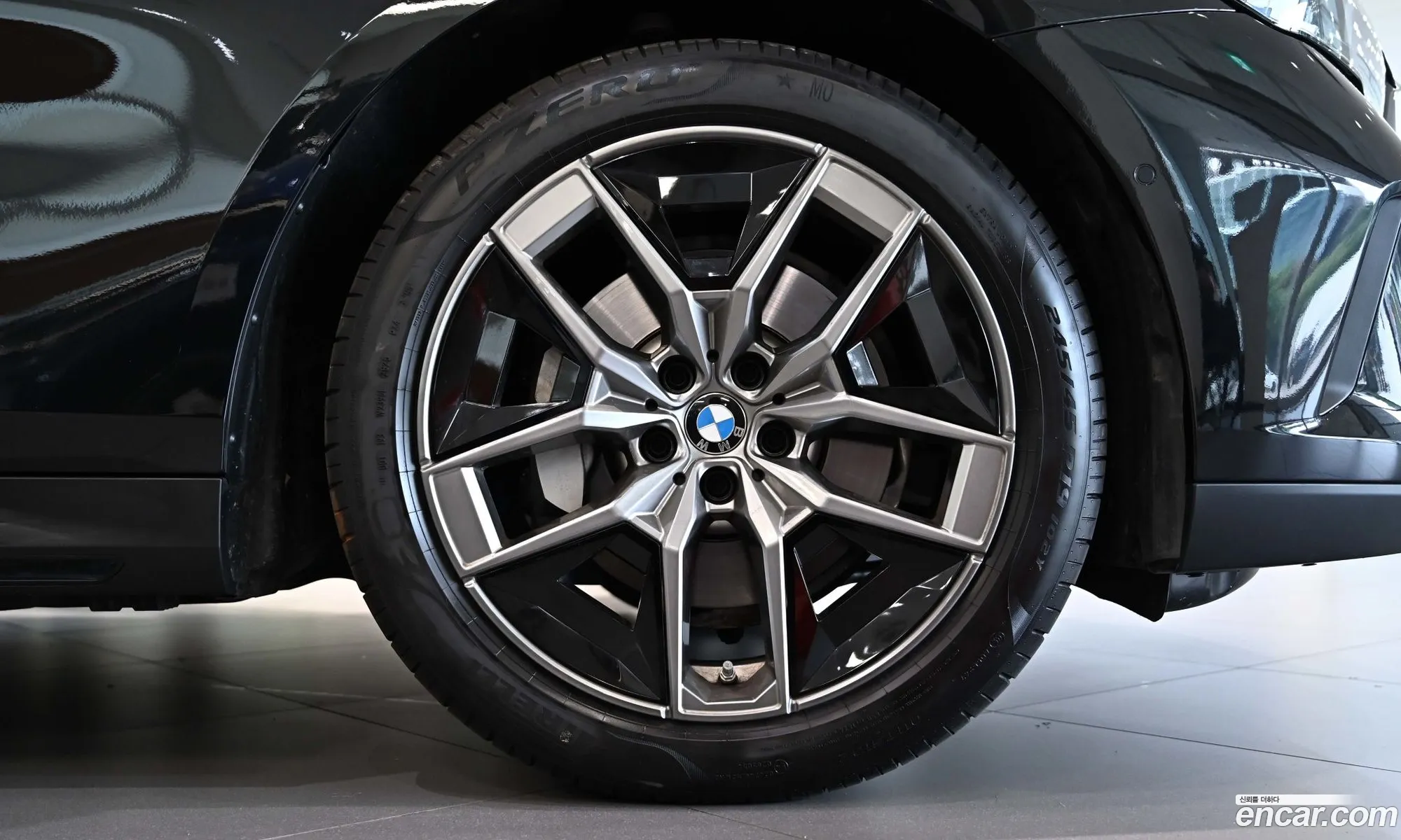 BMW 5 Series 2025 — 3