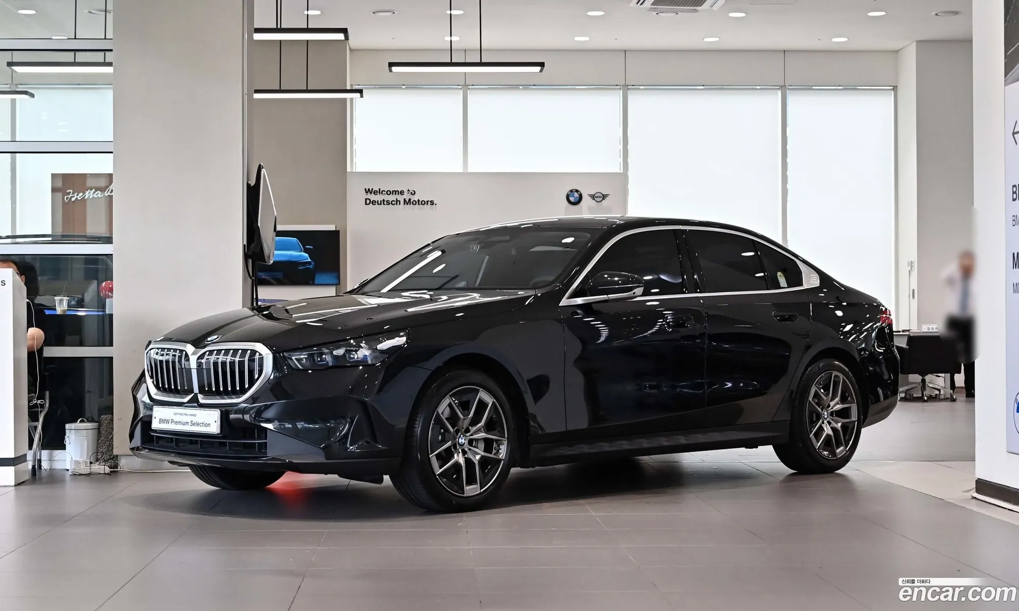 BMW 5 Series 2025 — 15