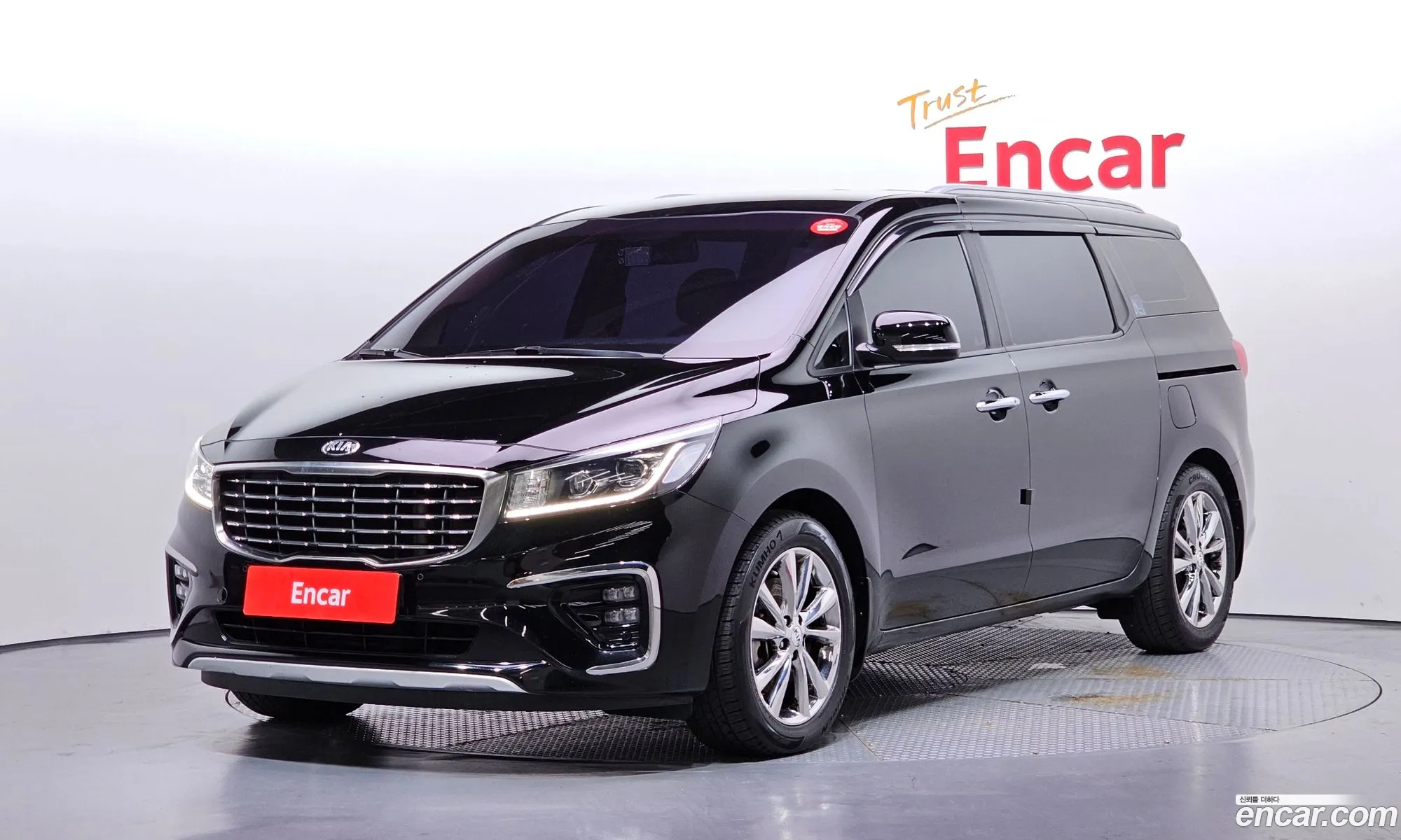 Kia Carnival 2019 — 3