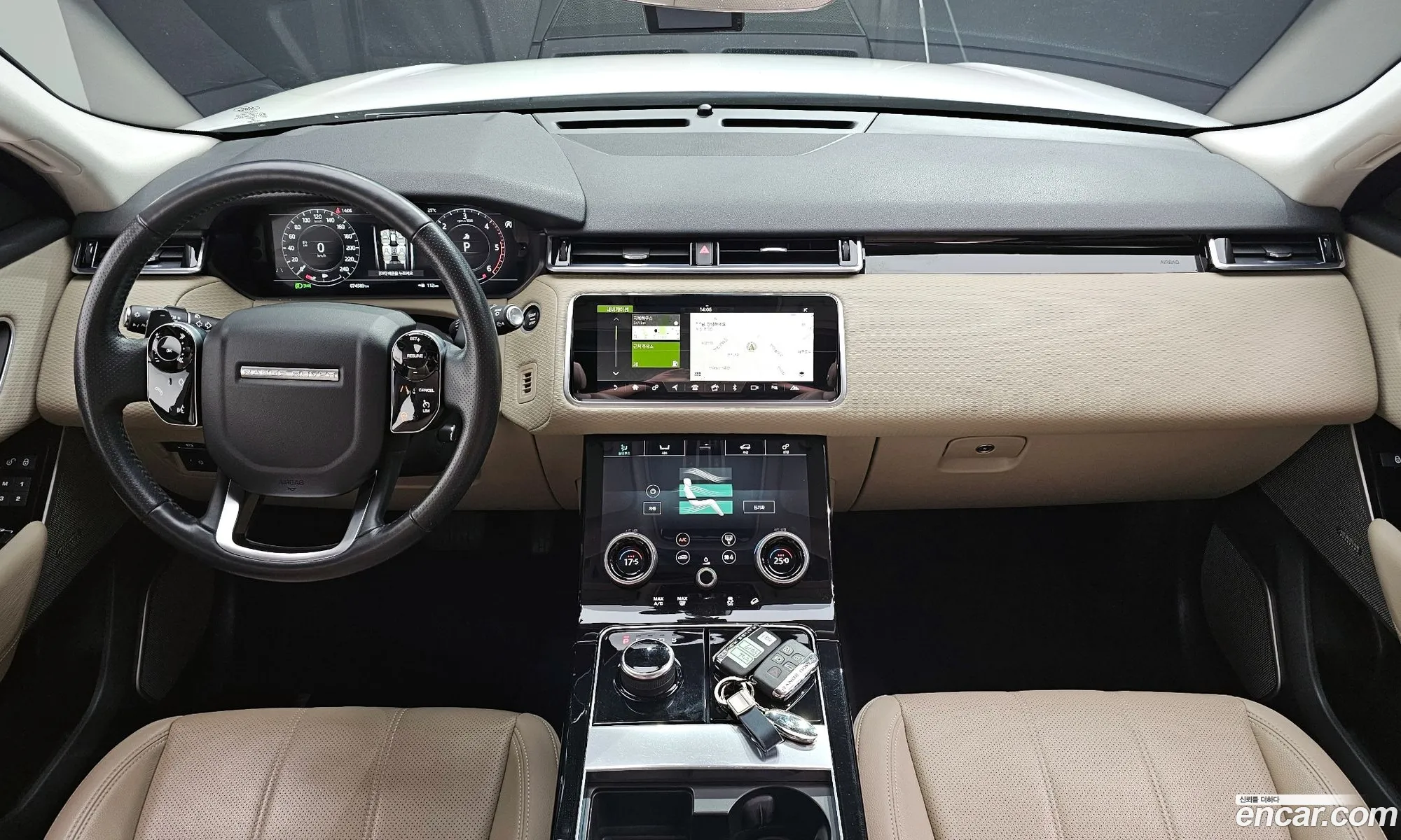 Land Rover Range Rover Velar 2018 — 12