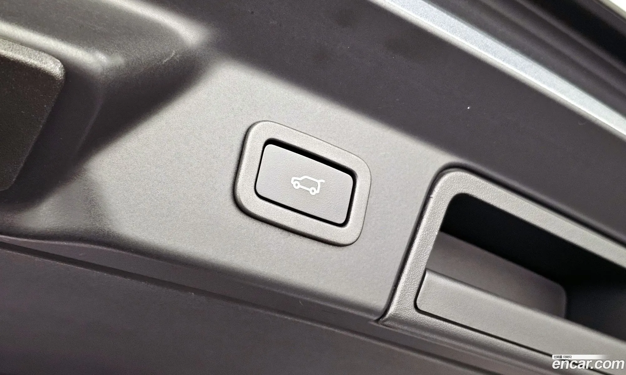 Land Rover Range Rover Velar 2018 — 4
