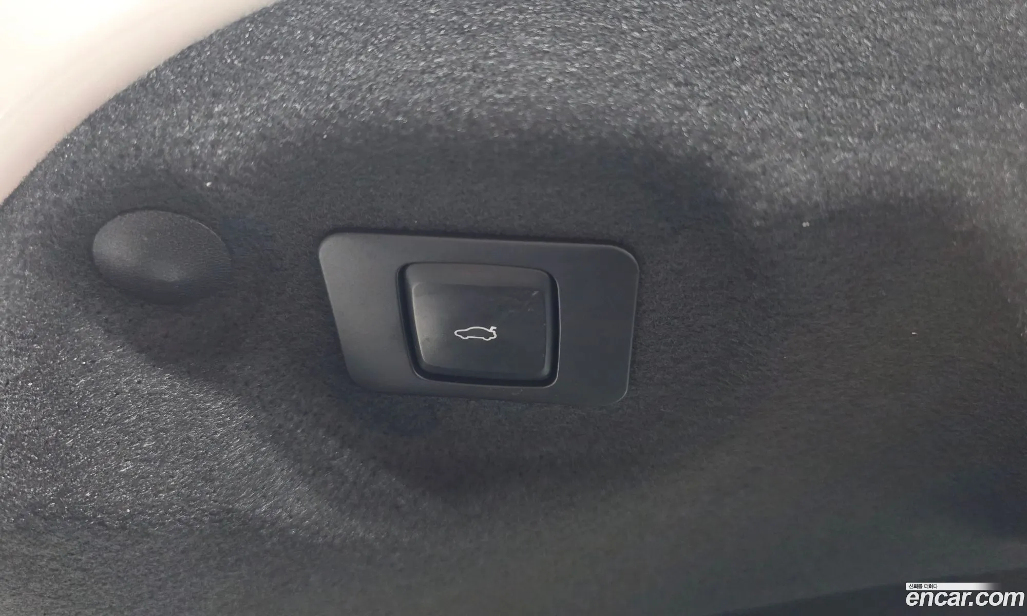Lincoln MKZ 2017 3LN6L5E92HR626467 — 3