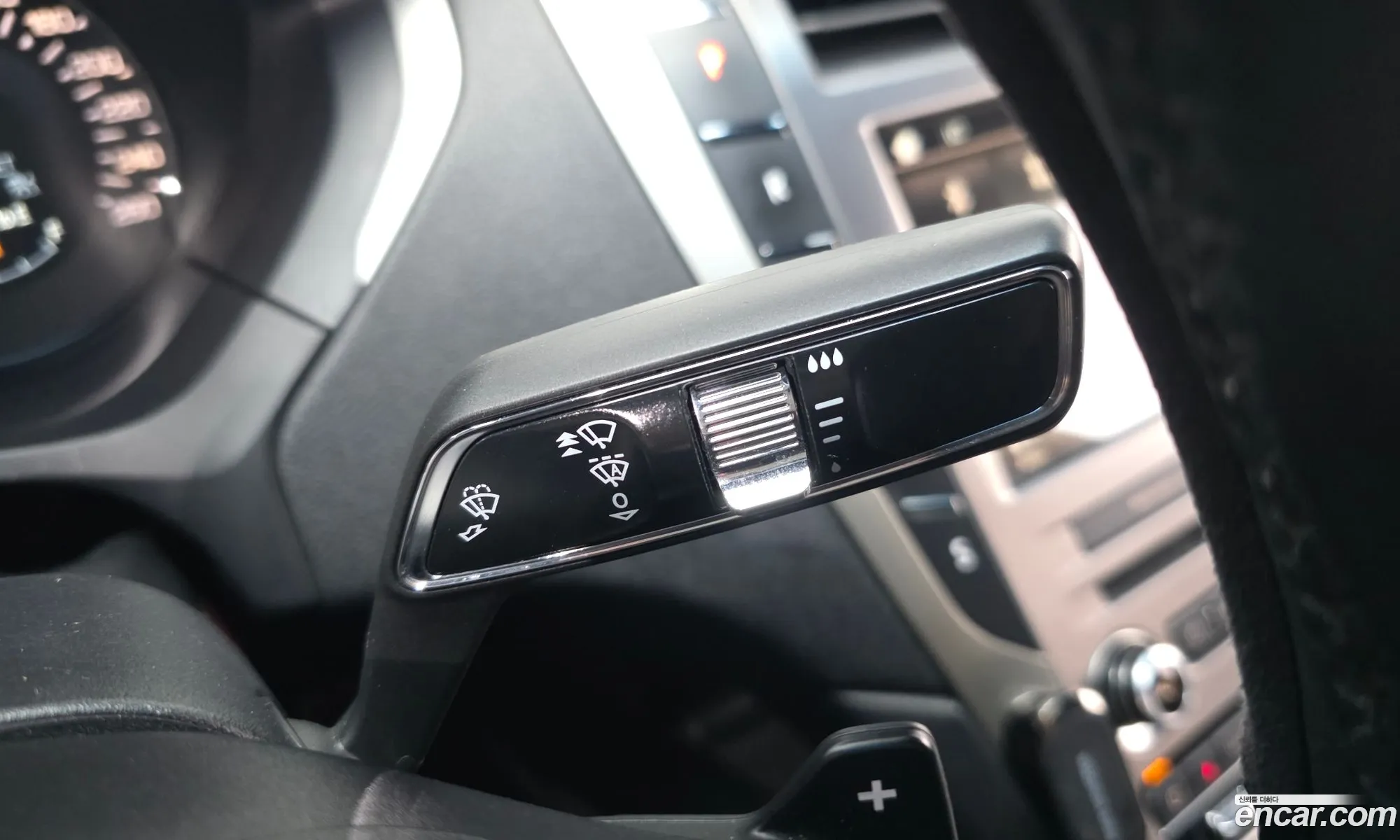 Lincoln MKZ 2017 3LN6L5E92HR626467 — 23