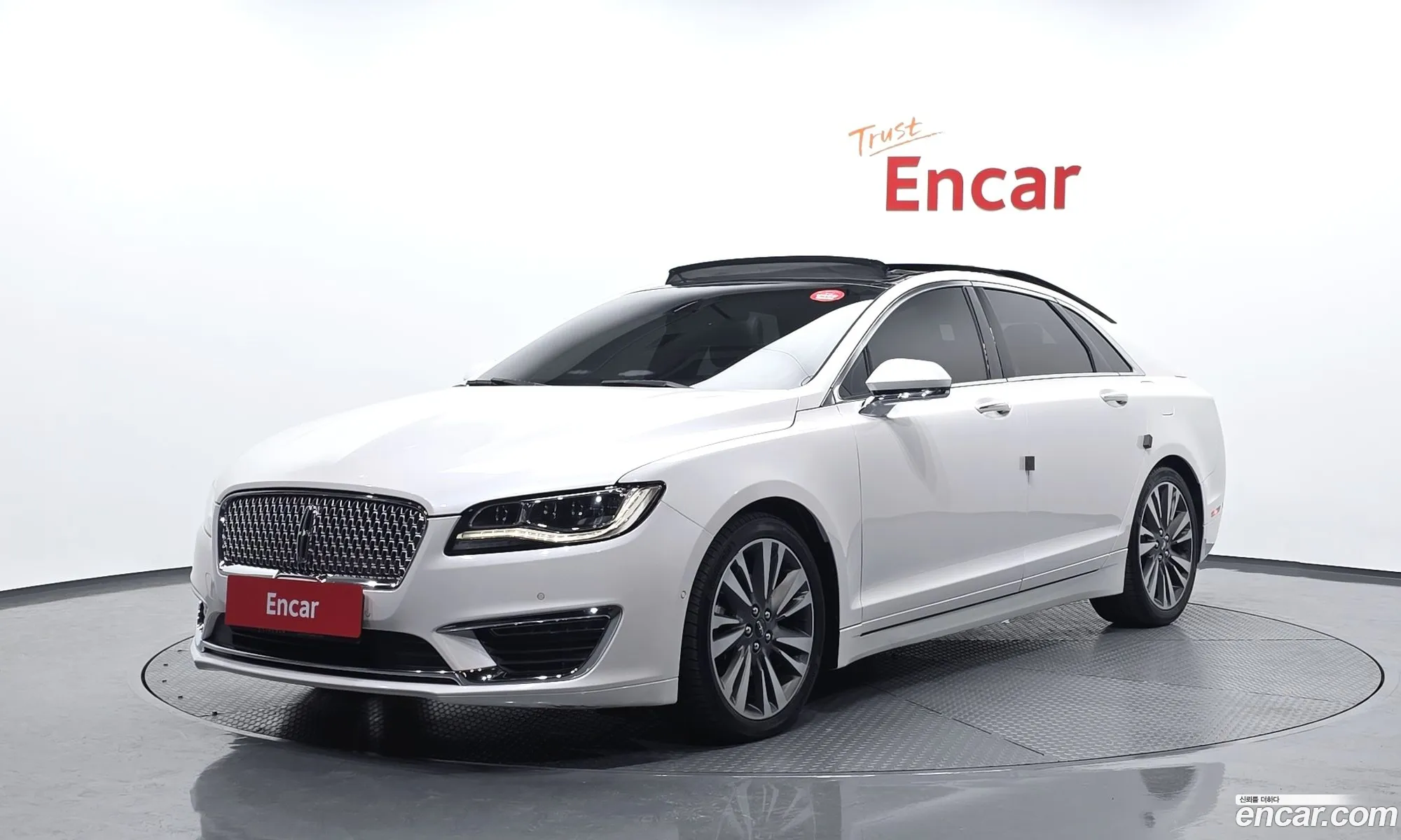 Lincoln MKZ 2017 3LN6L5E92HR626467 — 13