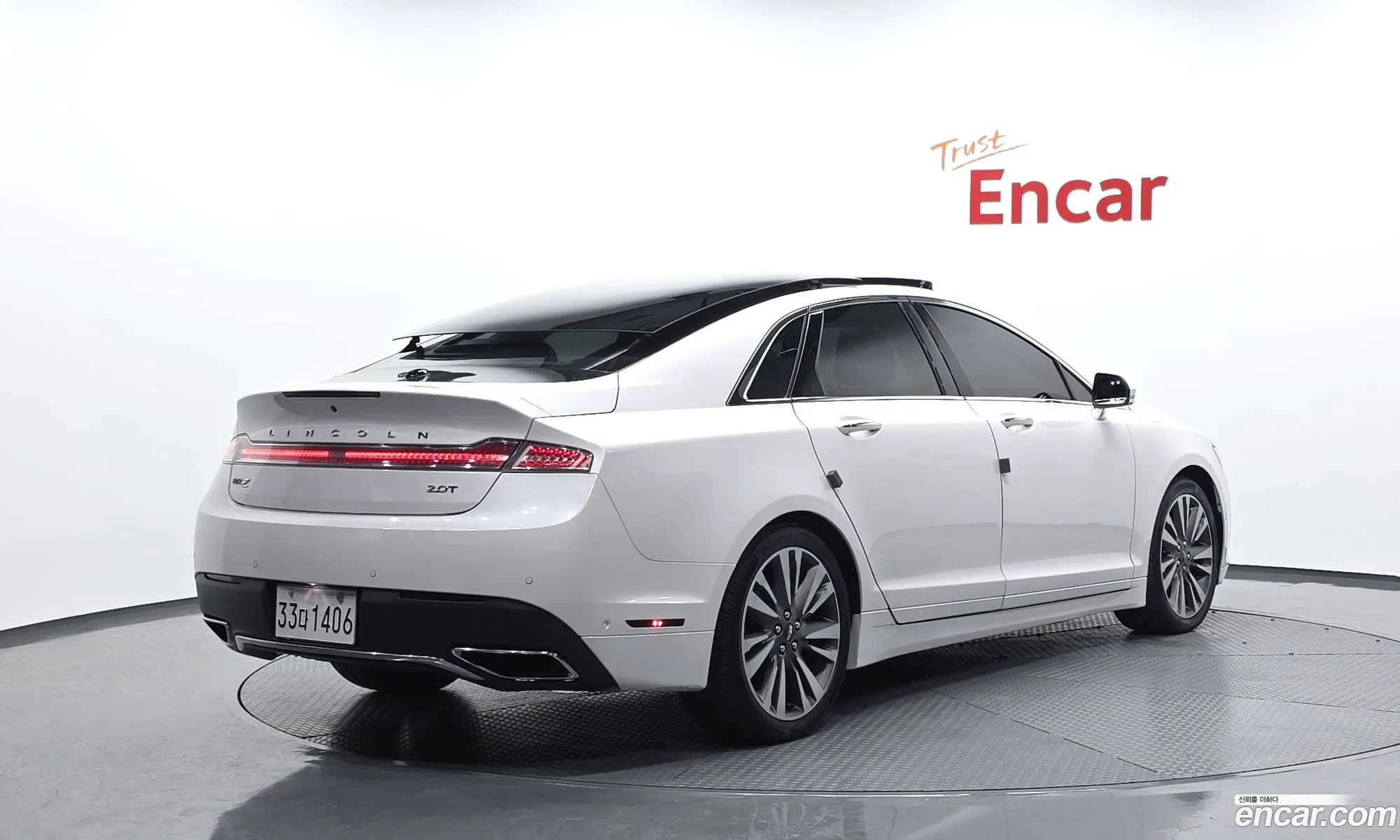 Lincoln MKZ 2017 3LN6L5E92HR626467 — 8
