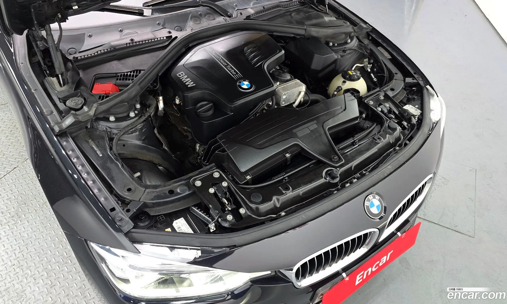 BMW 3 Series 2016 — 12