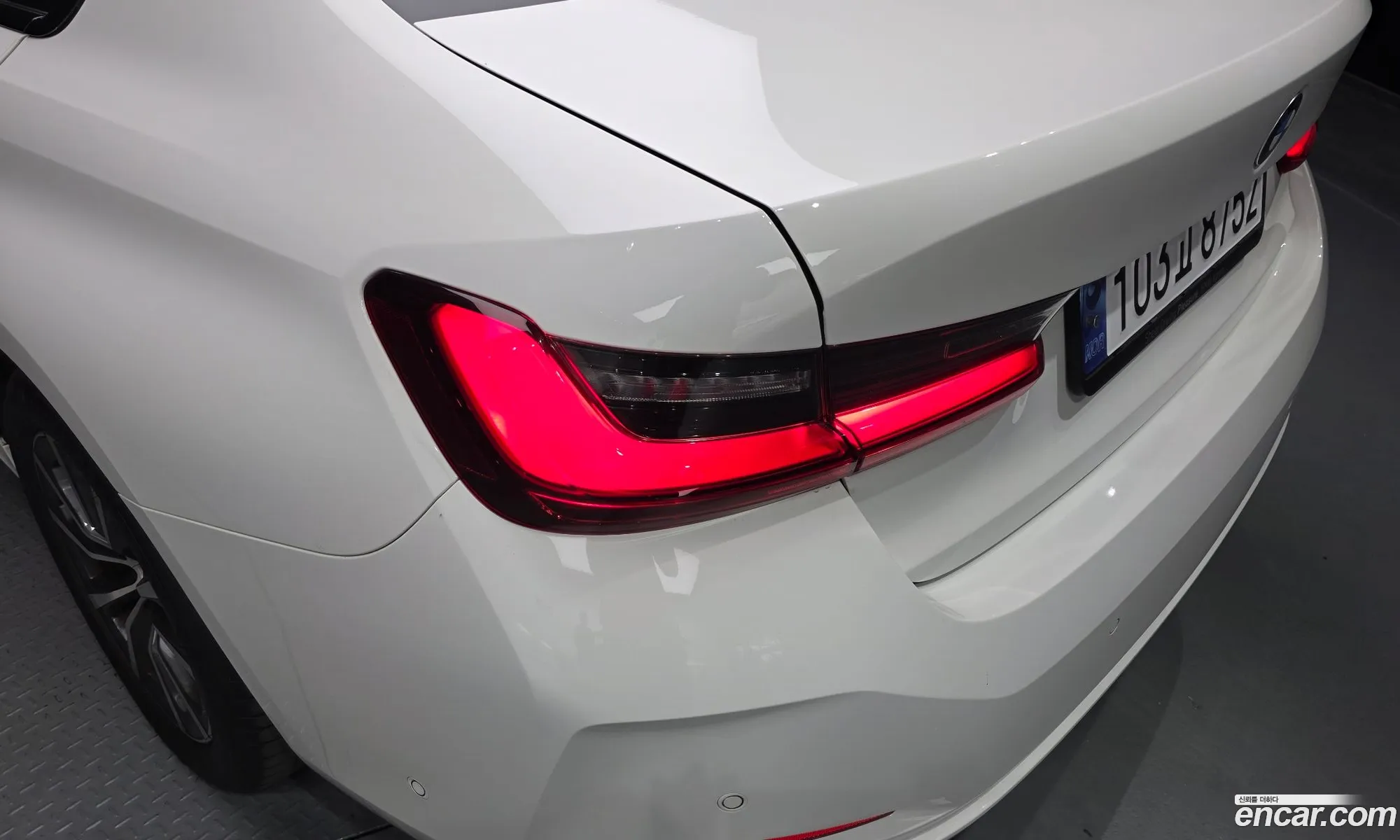 BMW 3 Series 2024 WBA61FS03RFS68670 — 31