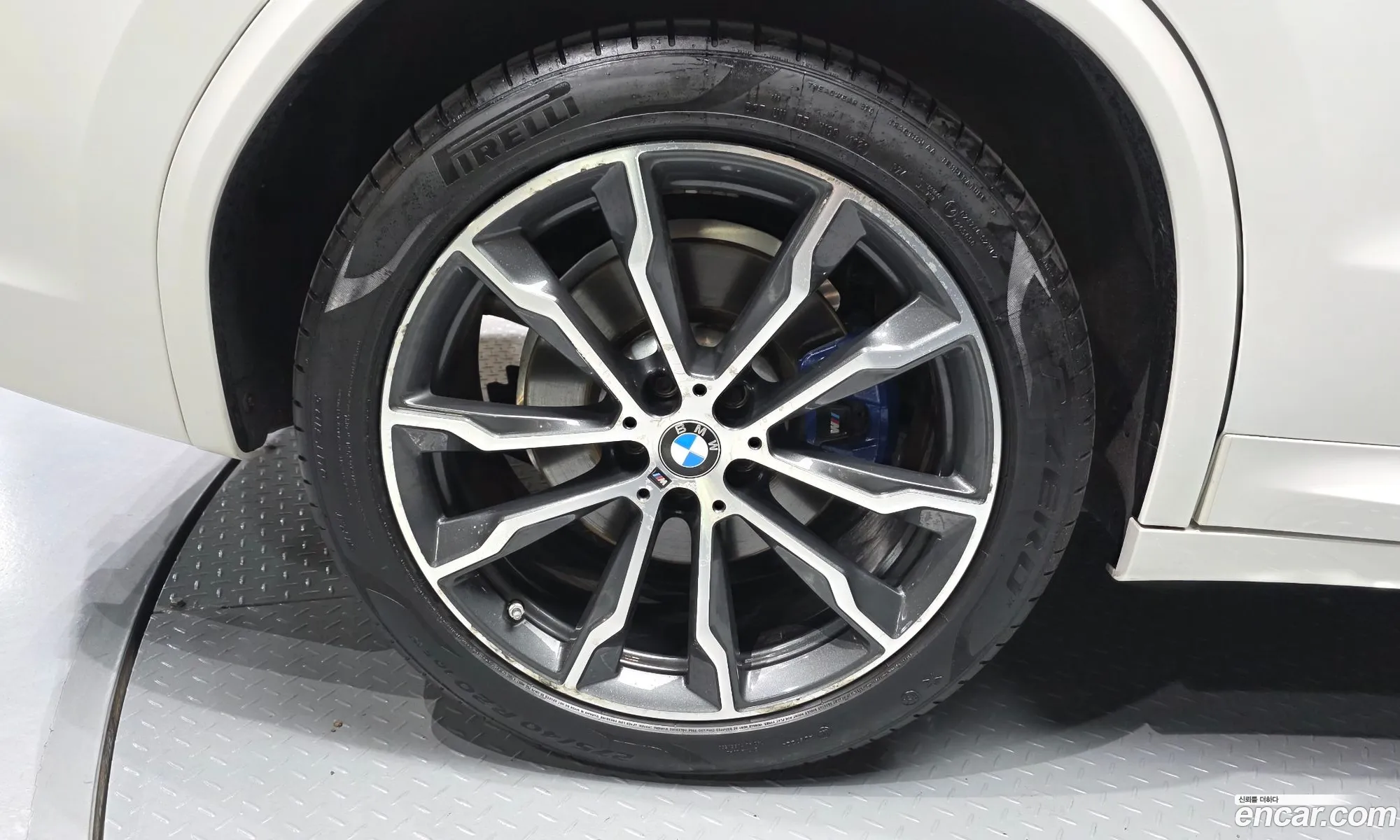 BMW X3 2018 WBATX7101JLB50148 — 2