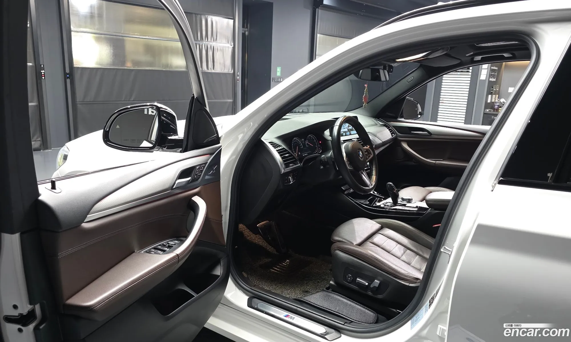 BMW X3 2018 WBATX7101JLB50148 — 18