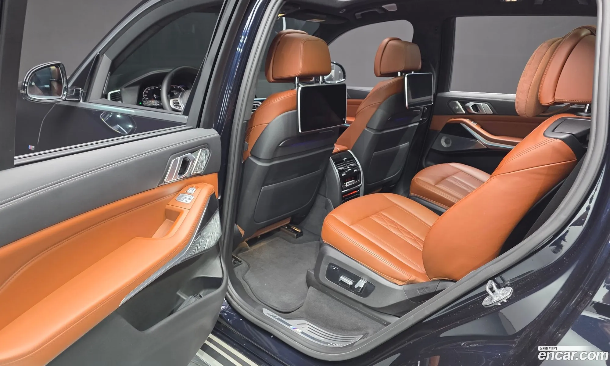 BMW X7 2021 WBATB4109M9G85436 — 24