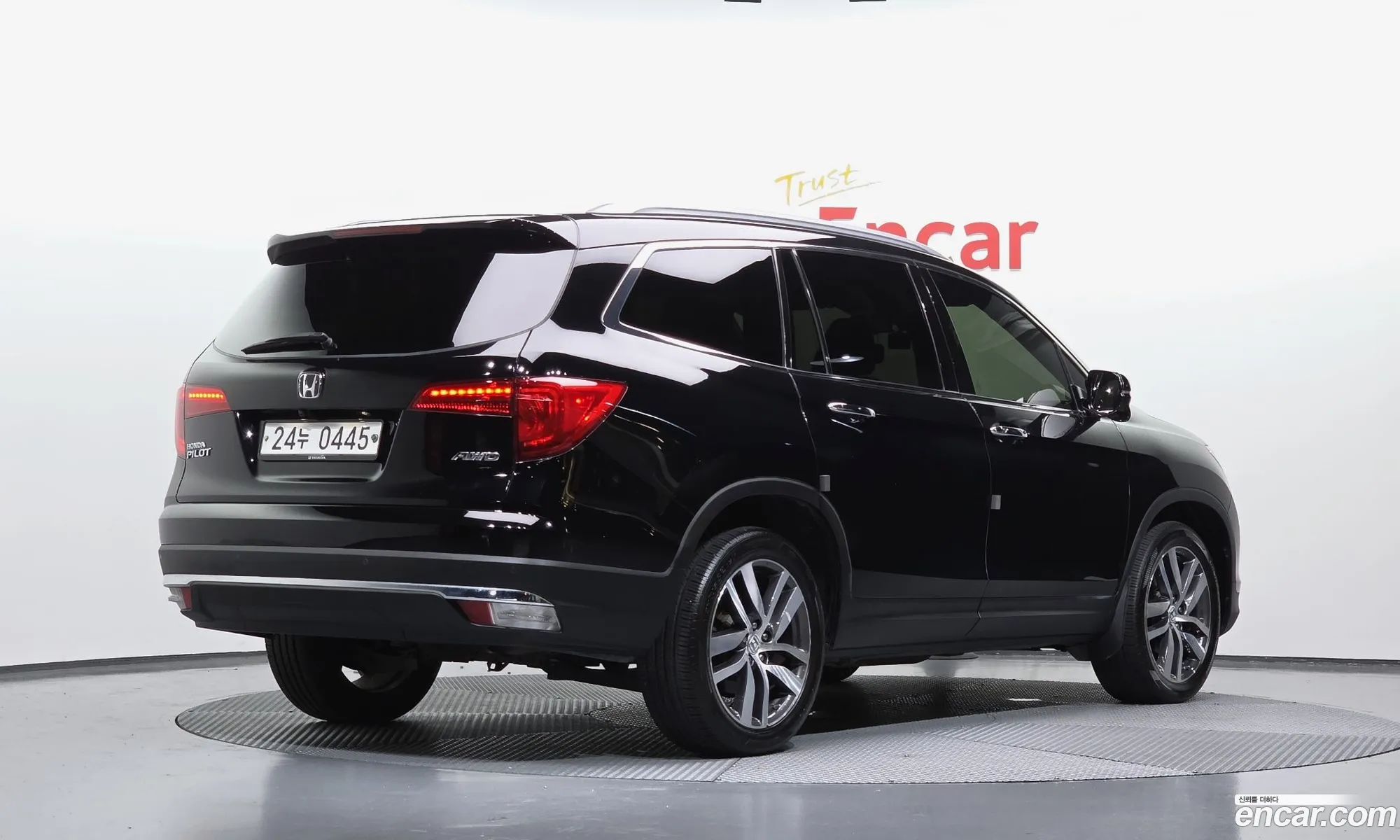 Honda Pilot 2016 5FNYF6850GB201577 — 28