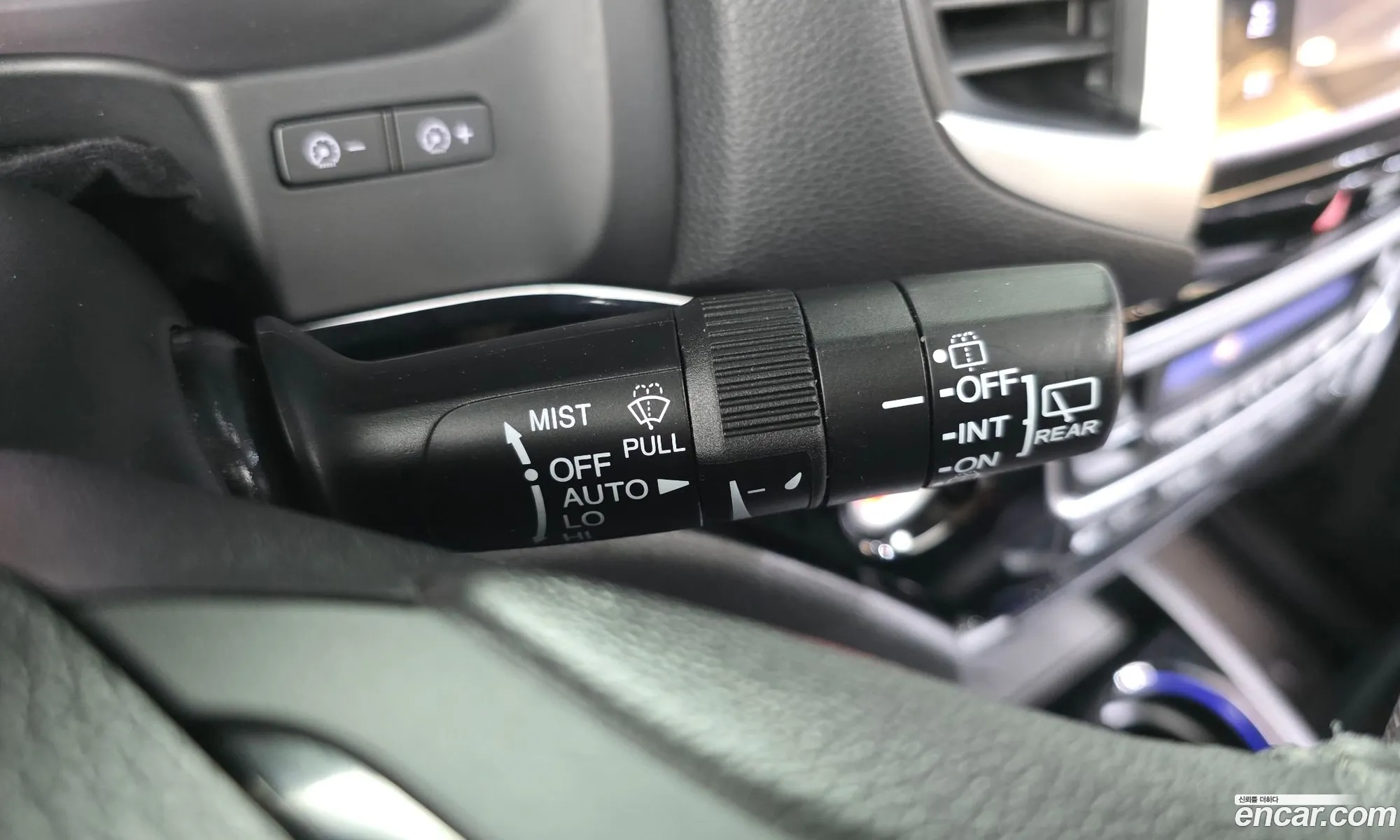 Honda Pilot 2016 5FNYF6850GB201577 — 26