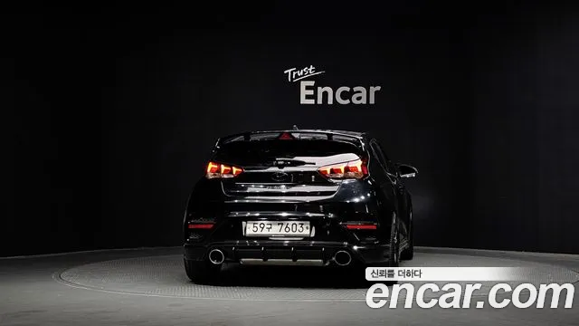 Hyundai Veloster 2018 — 3