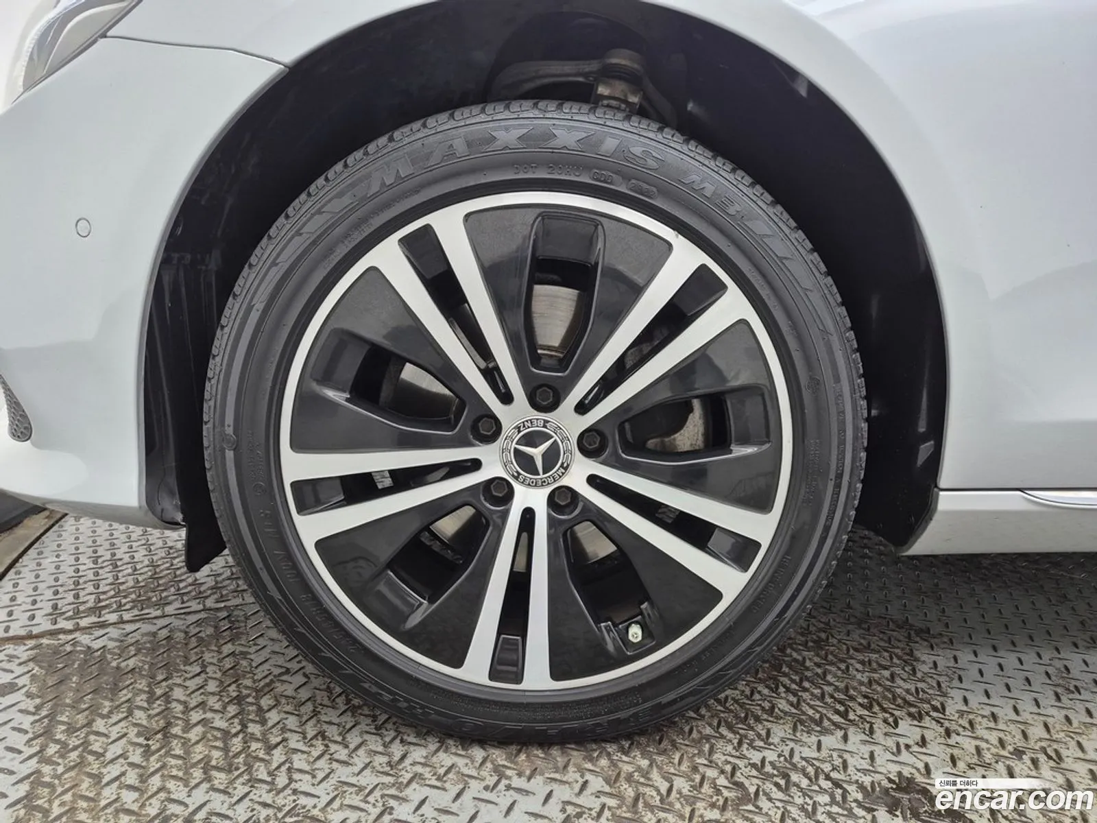 Mercedes-Benz E-Class W213 2017 — 2
