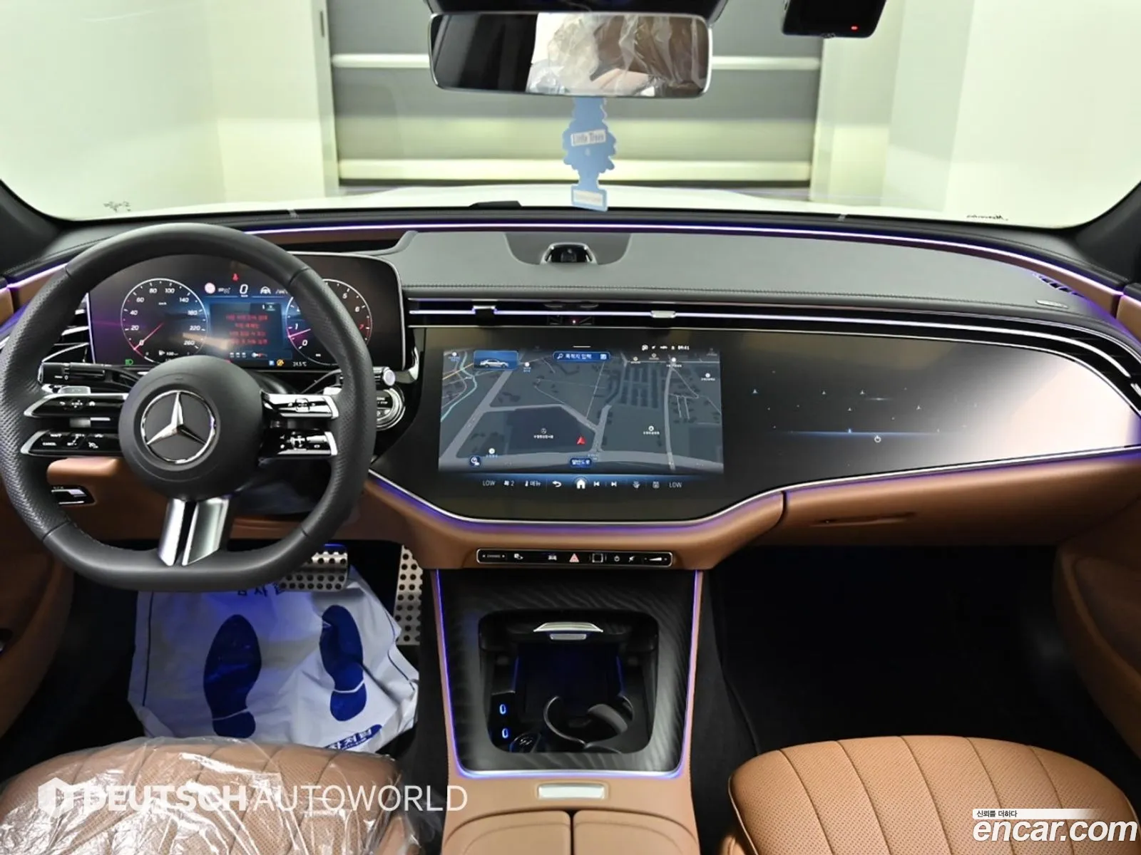 Mercedes-Benz E-Class W214 2025 — 10