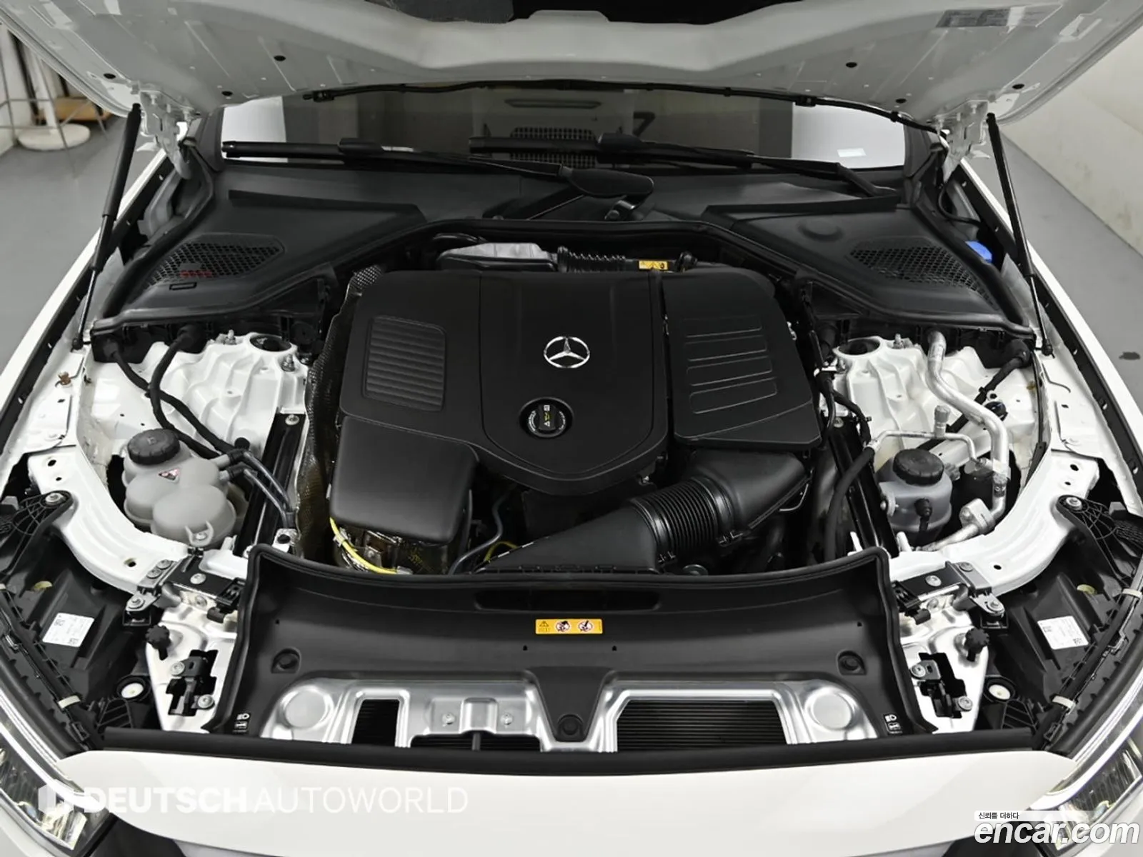 Mercedes-Benz E-Class W214 2025 — 15