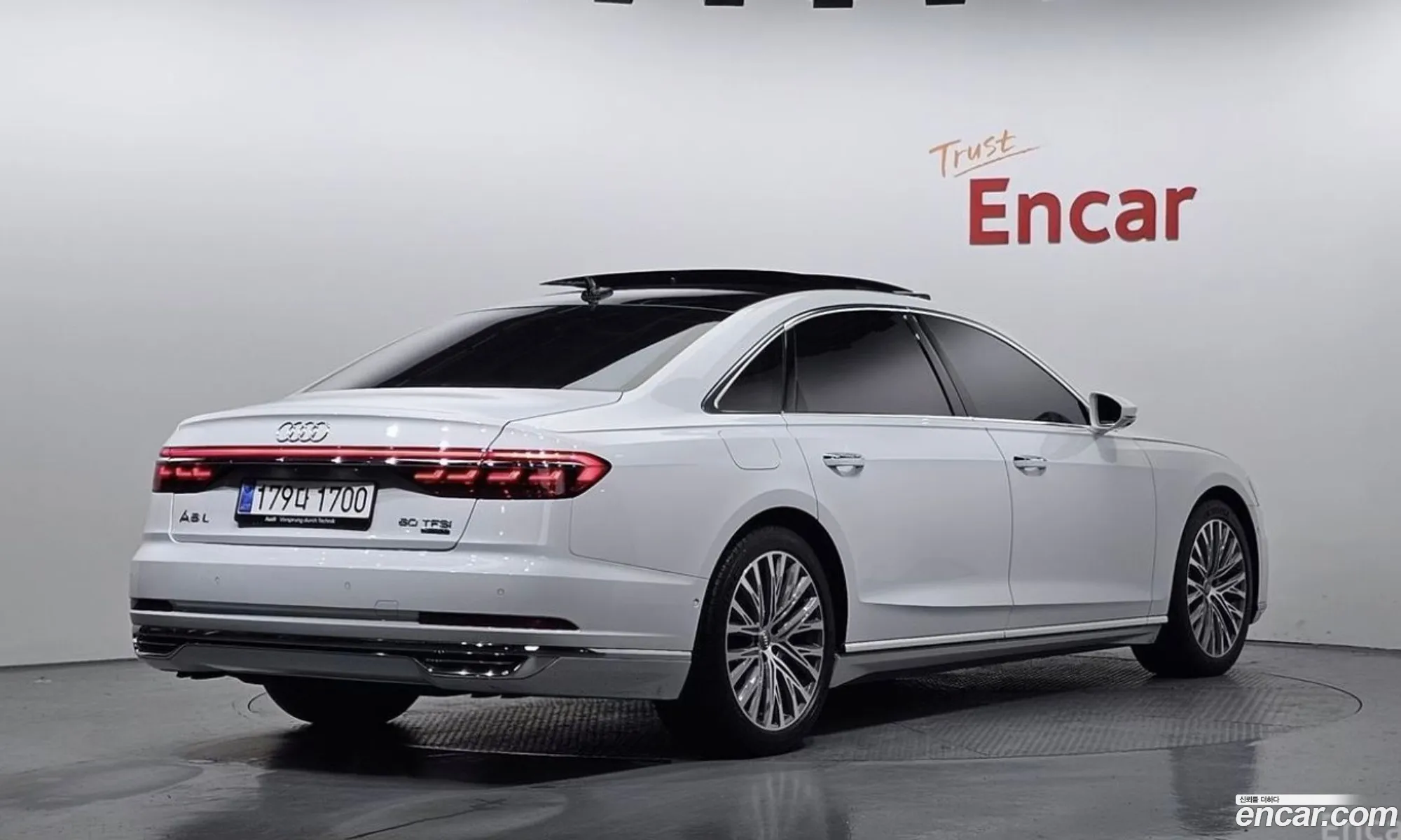 Audi A8 2020 — 11