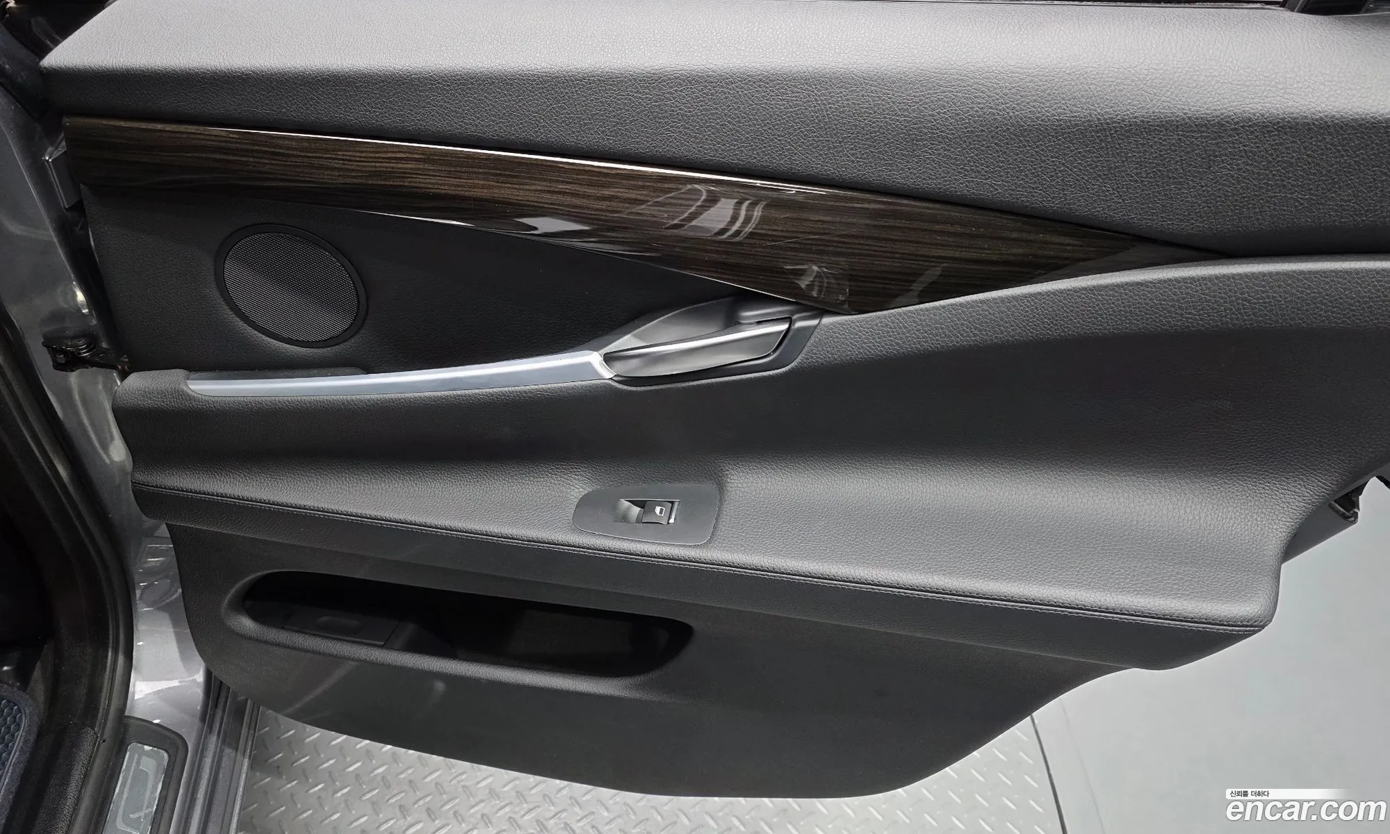BMW 5 Series GT 2014 WBA5N2105ED496413 — 21