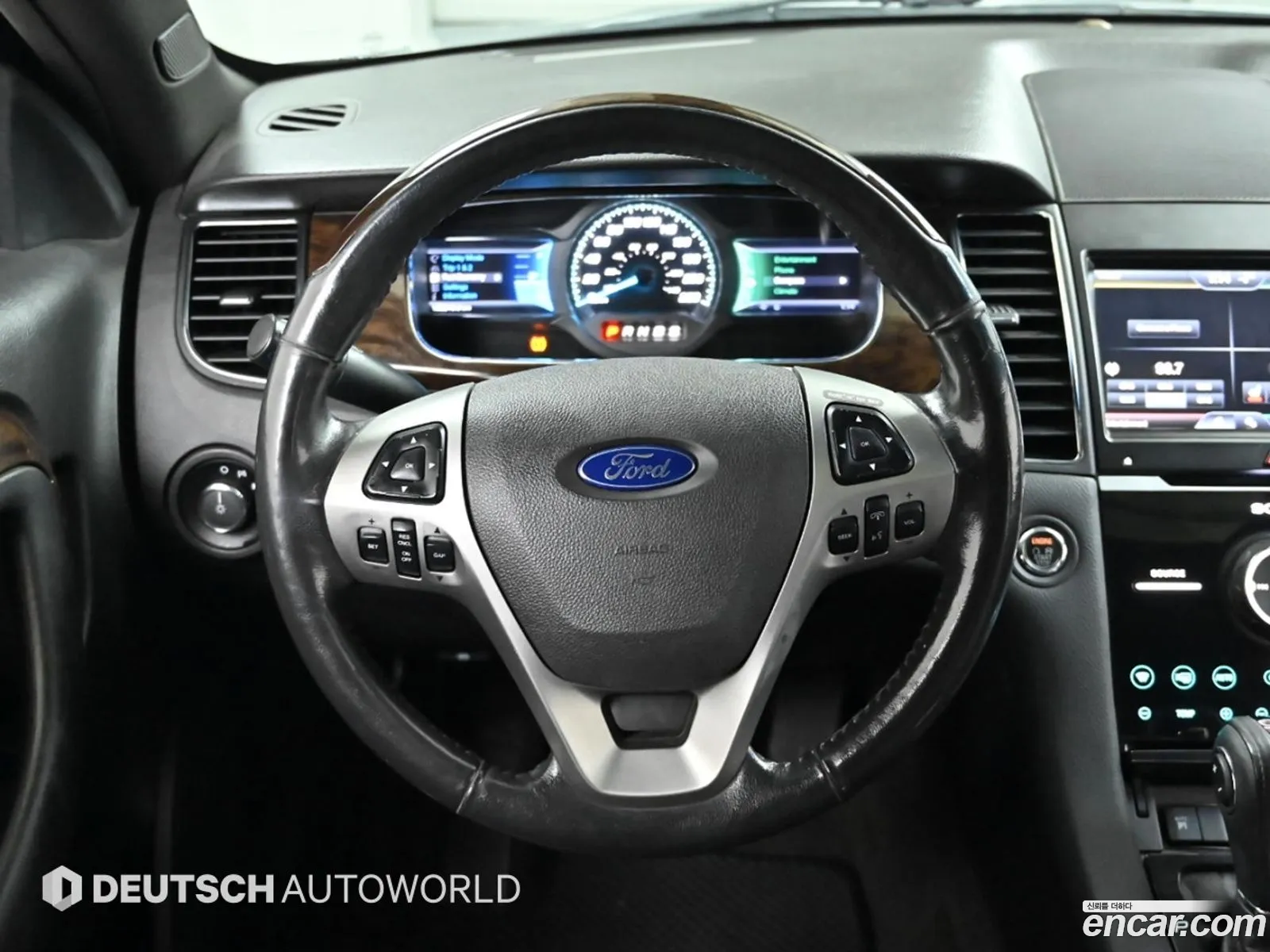 Ford Taurus 2013 — 17