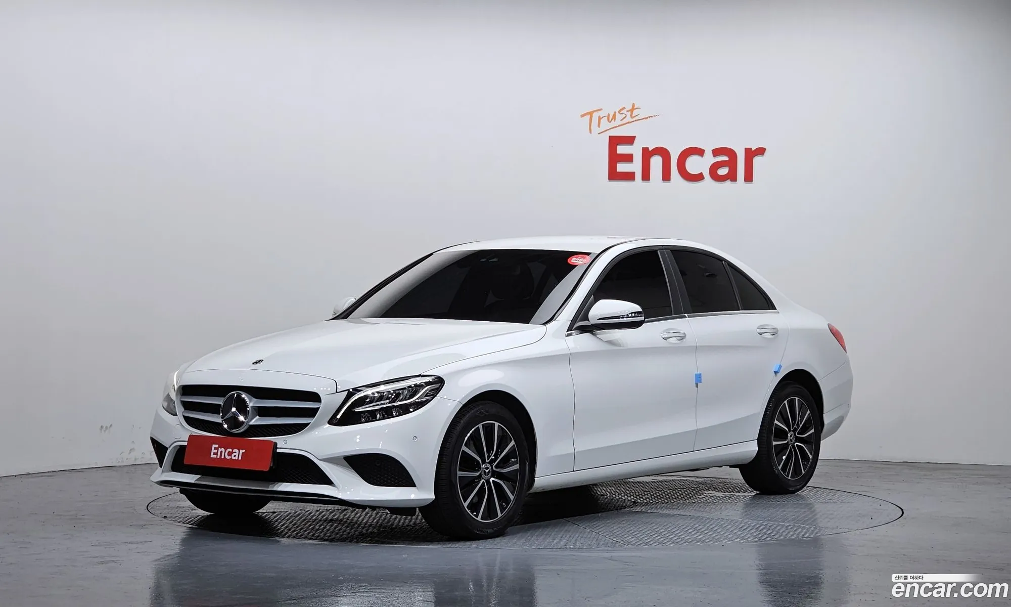 Mercedes-Benz C-Class W205 2020 — 24