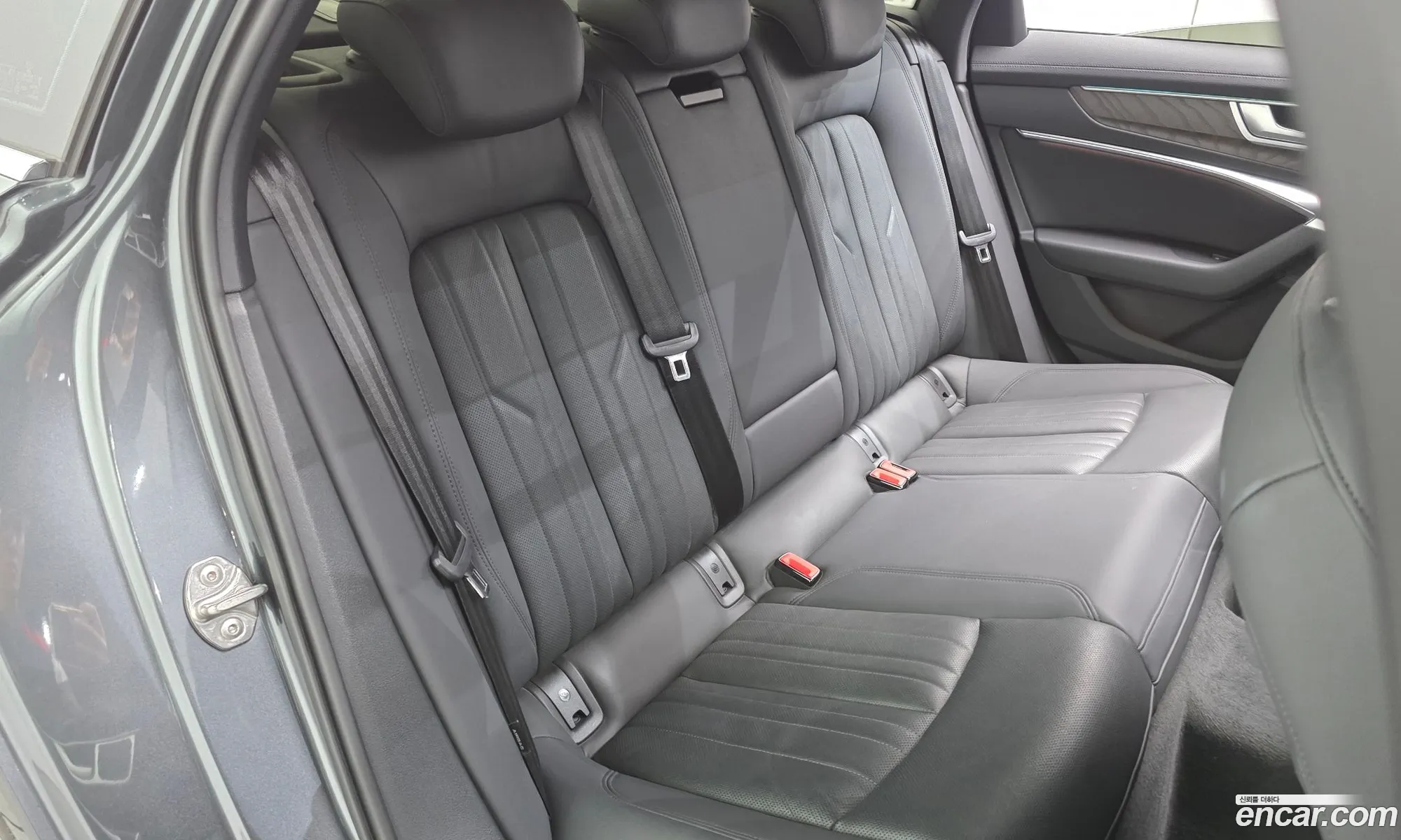 Audi A6 2020 WAUZZZF22LN043799 — 13