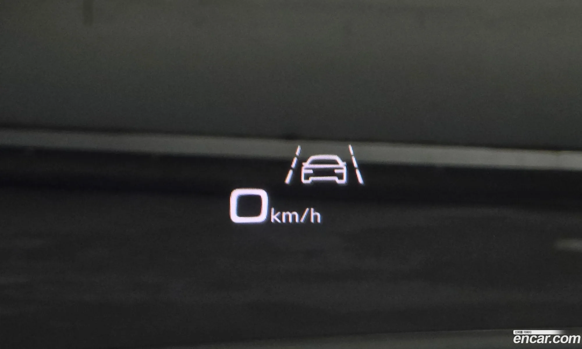 Audi A6 2020 WAUZZZF22LN043799 — 22