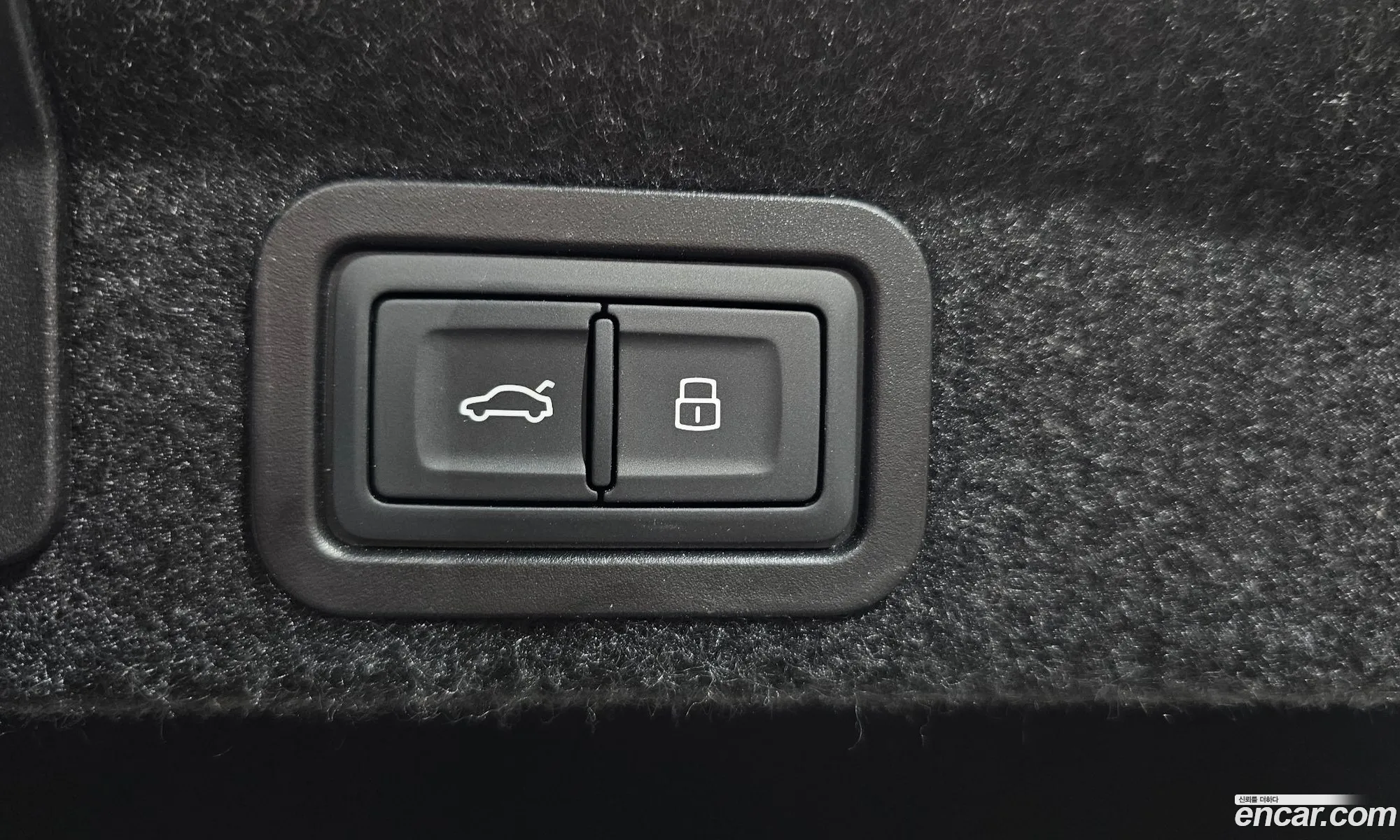 Audi A6 2020 WAUZZZF22LN043799 — 25