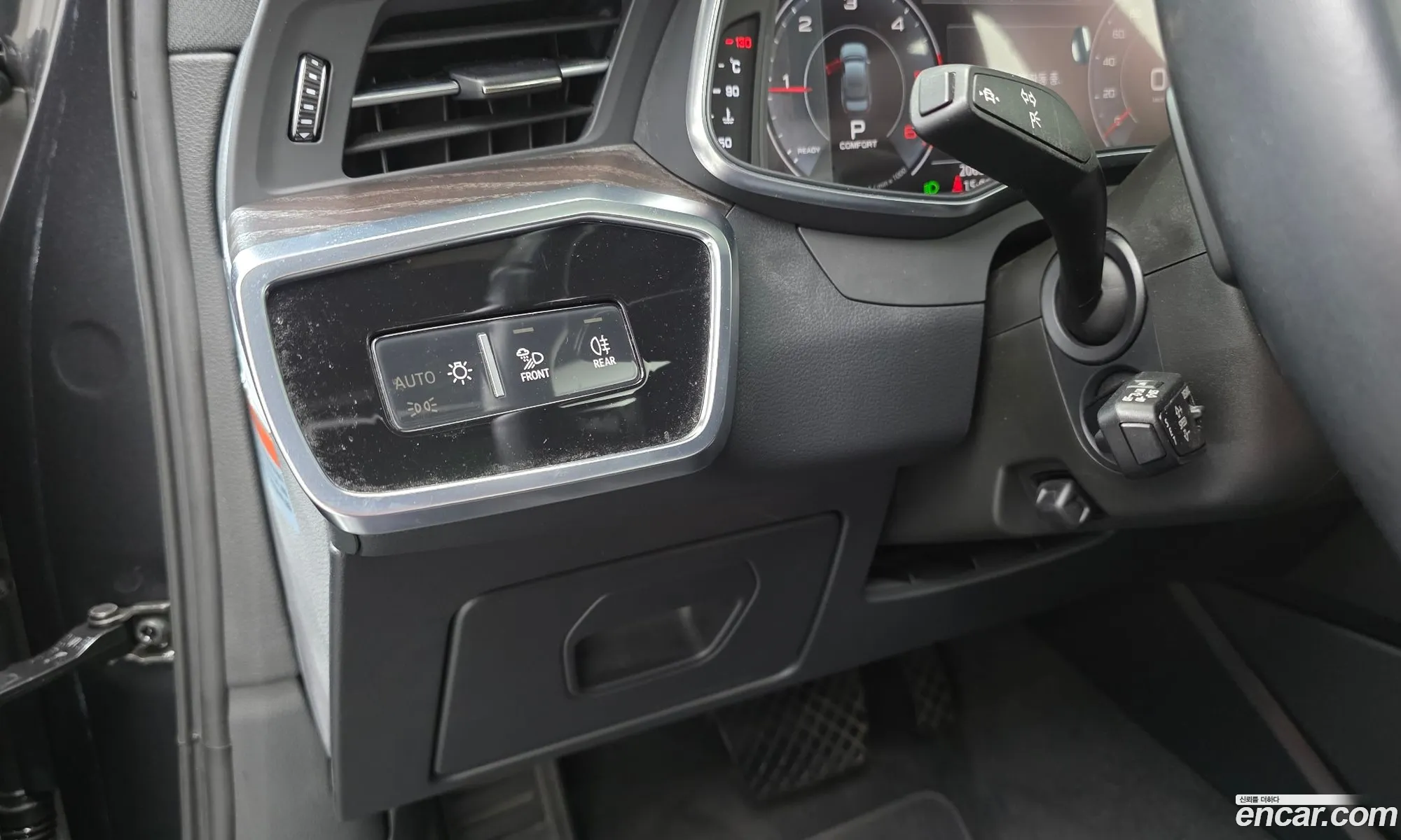 Audi A6 2020 WAUZZZF22LN043799 — 3