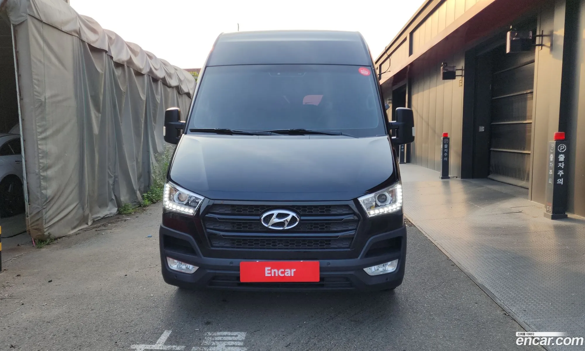 Hyundai Solati 2017 — 3